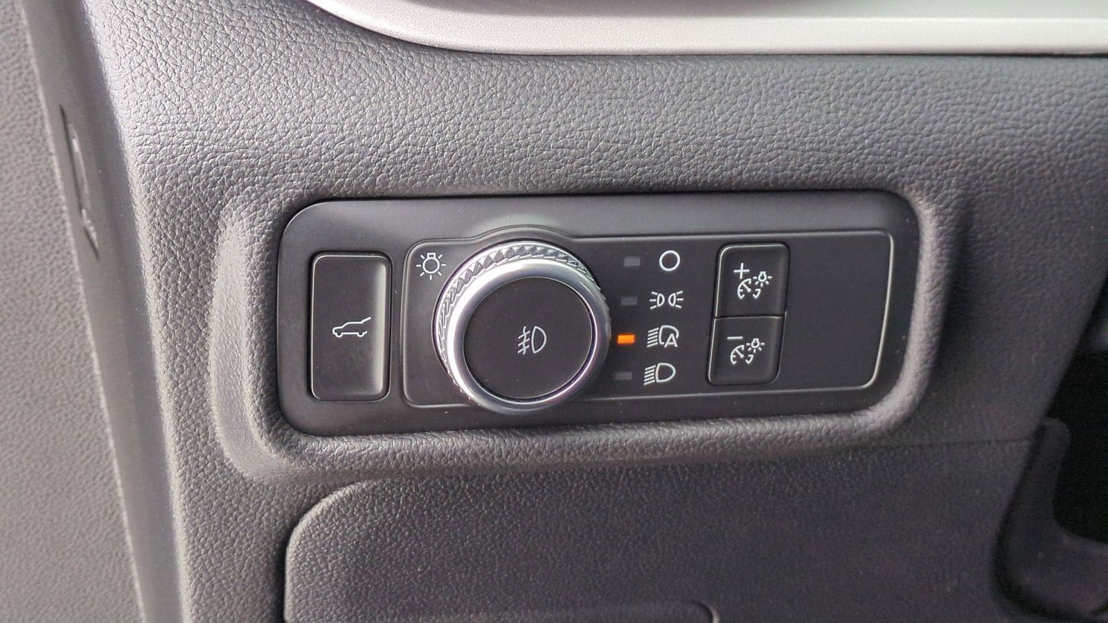 Thumbnail: 2021 Ford Explorer - 19