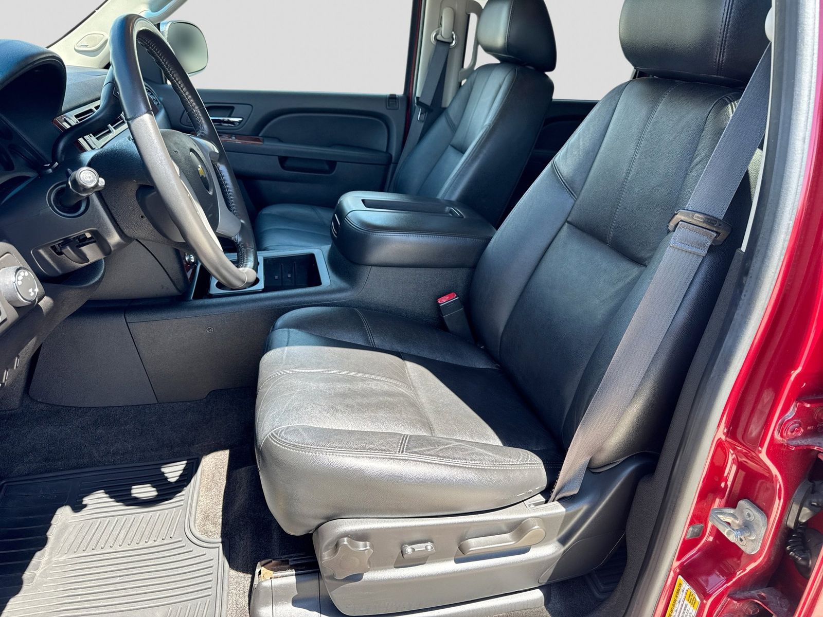 Thumbnail: 2012 Chevrolet Suburban - 19