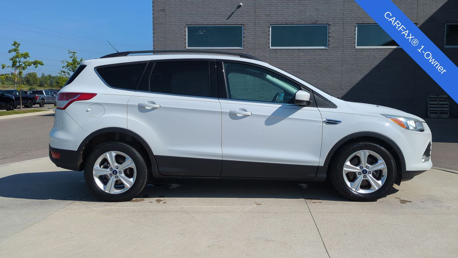 Thumbnail: 2016 Ford Escape - 14