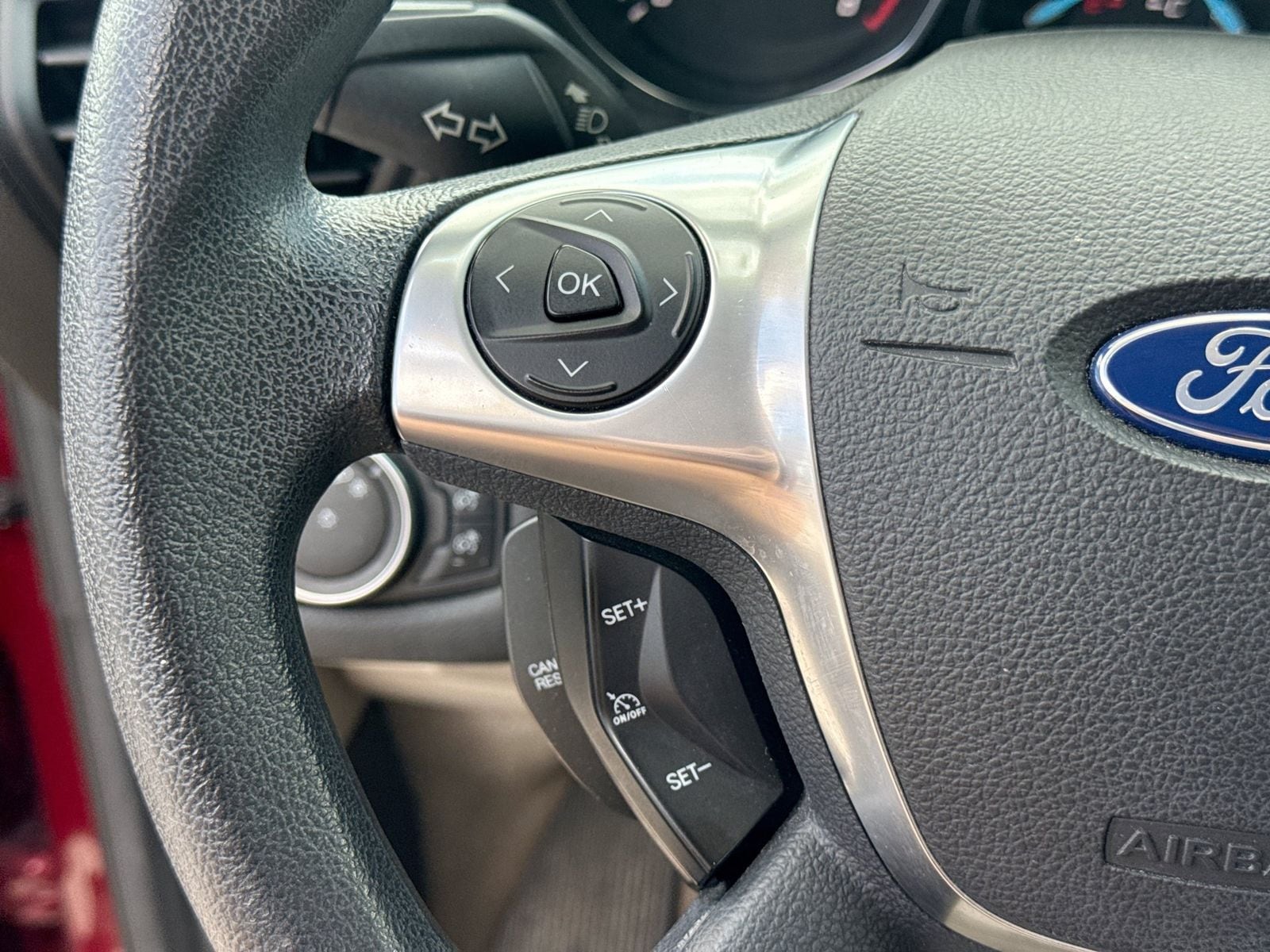 Thumbnail: 2015 Ford Escape - 17