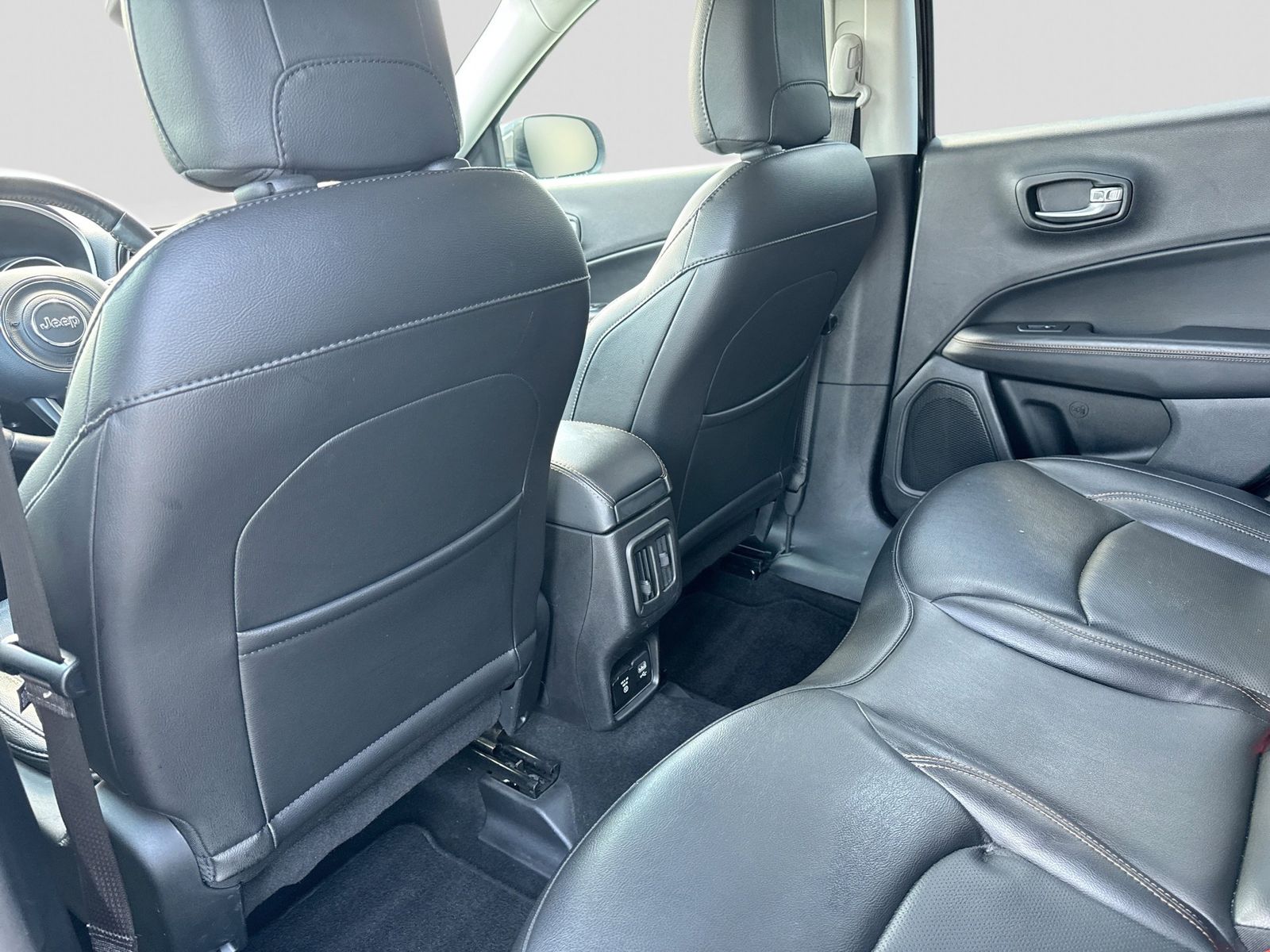 Thumbnail: 2019 Jeep Compass - 19