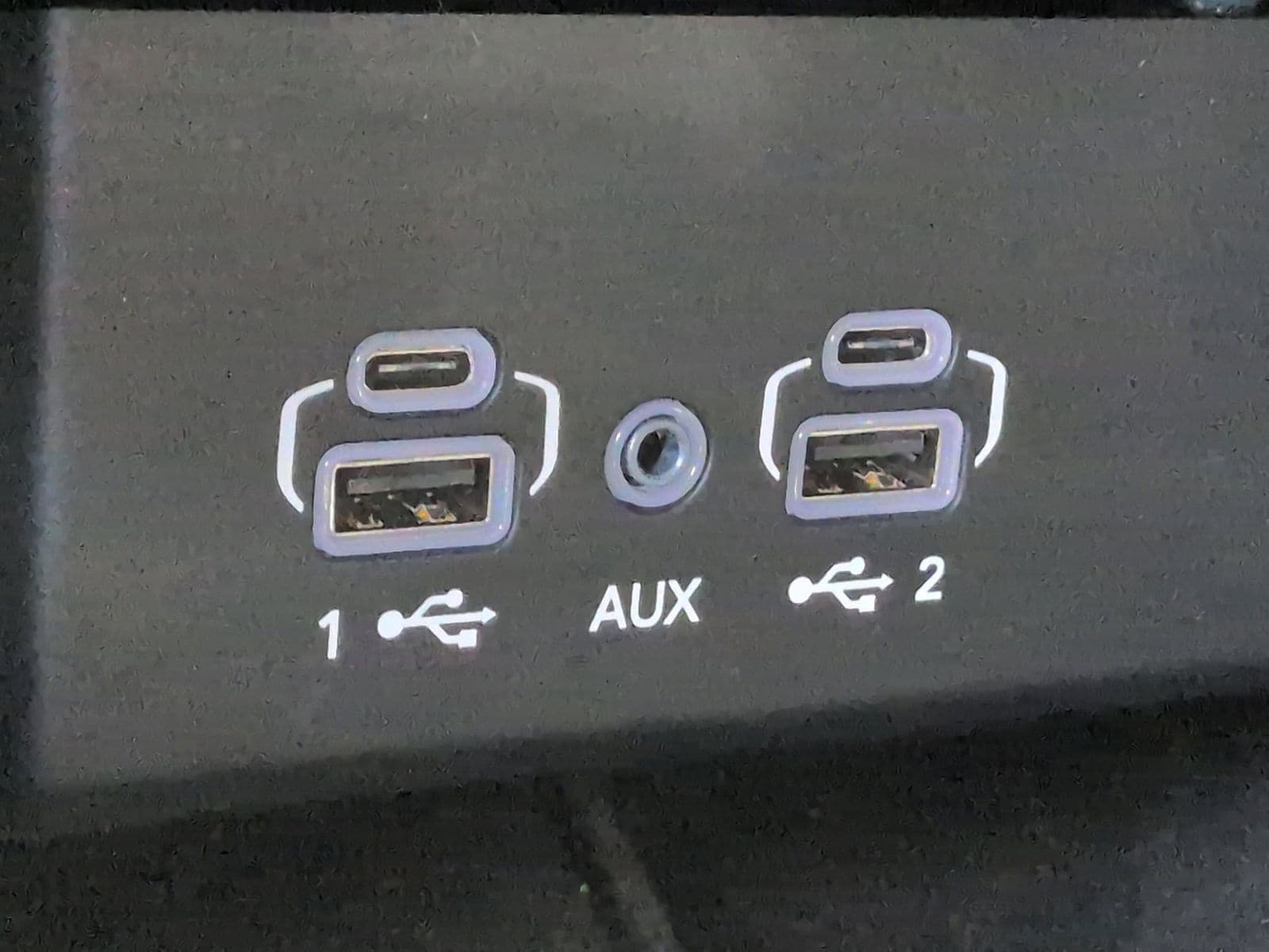 Thumbnail: 2024 Jeep Wagoneer - 39