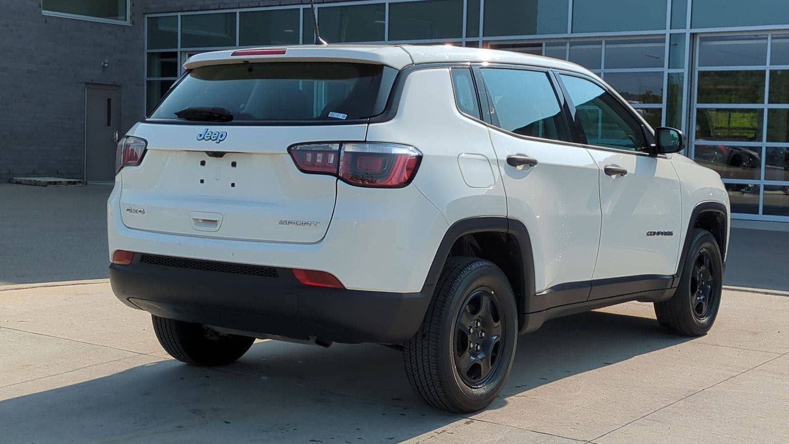 Thumbnail: 2018 Jeep Compass - 7