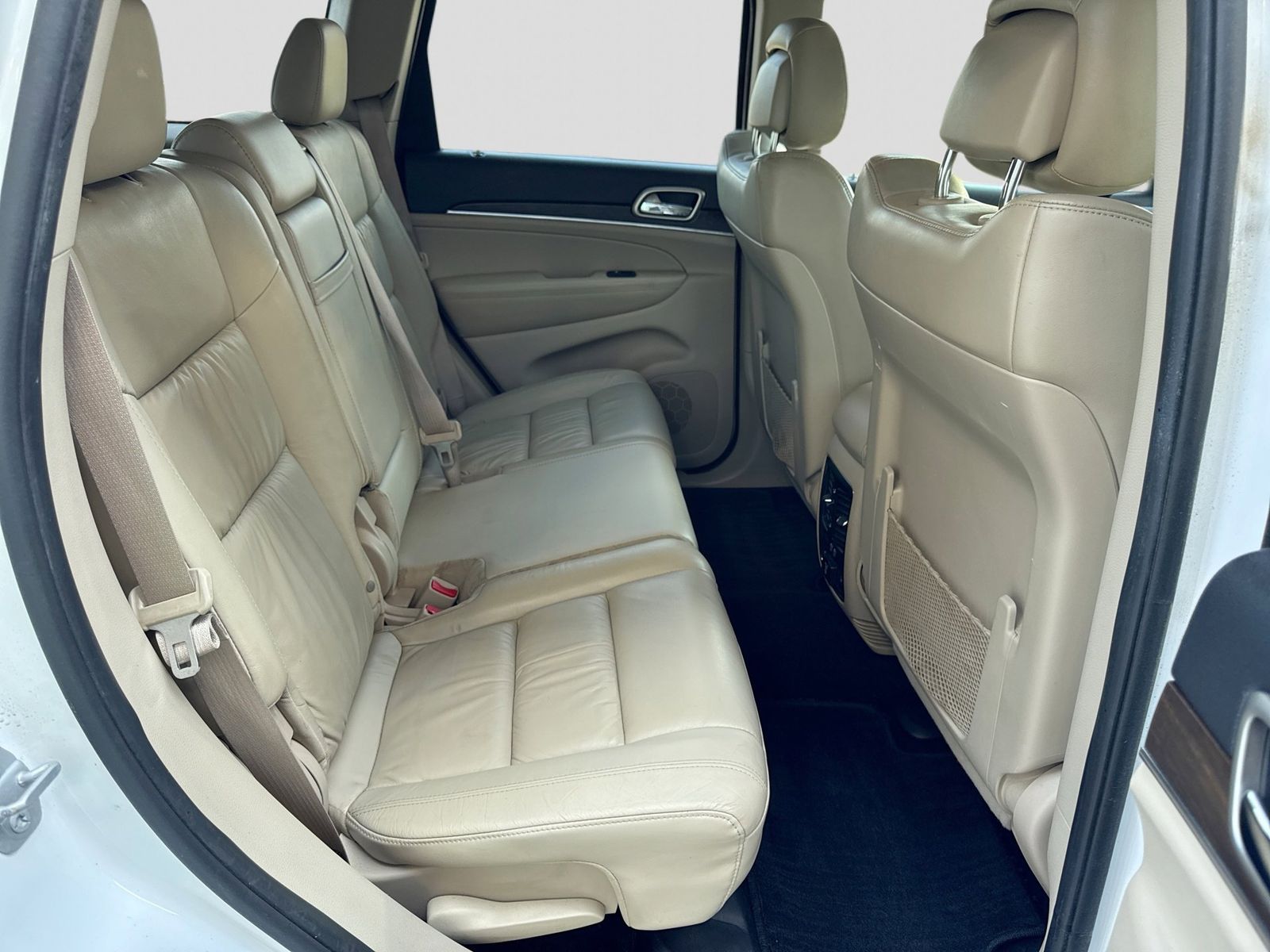 Thumbnail: 2015 Jeep Grand Cherokee - 21