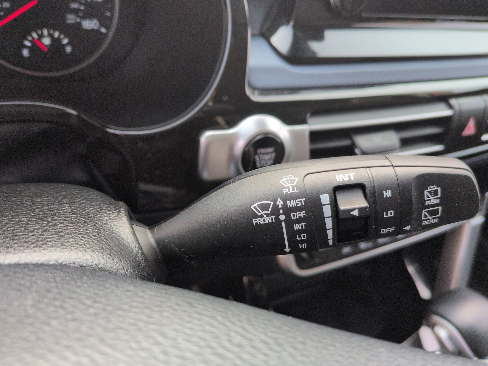 Thumbnail: 2023 Kia Seltos - 28