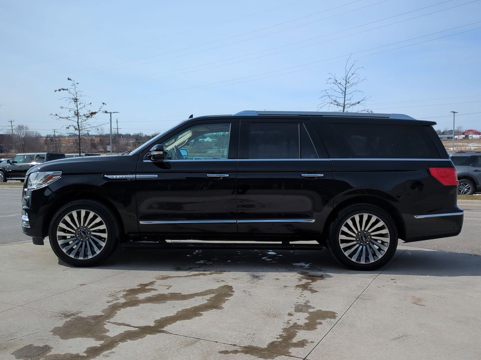 Thumbnail: 2018 Lincoln Navigator L - 3