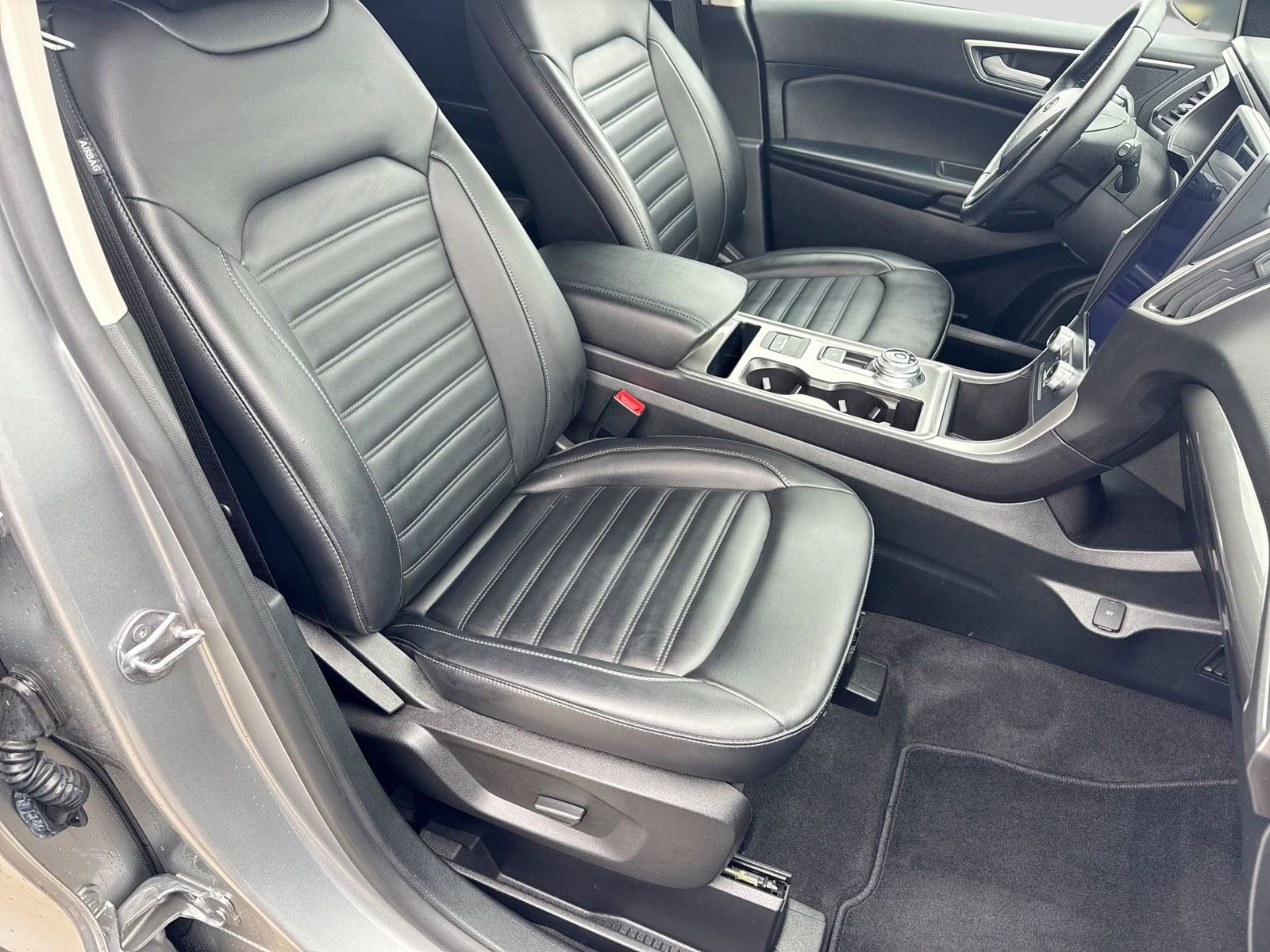 Thumbnail: 2023 Ford Edge - 24