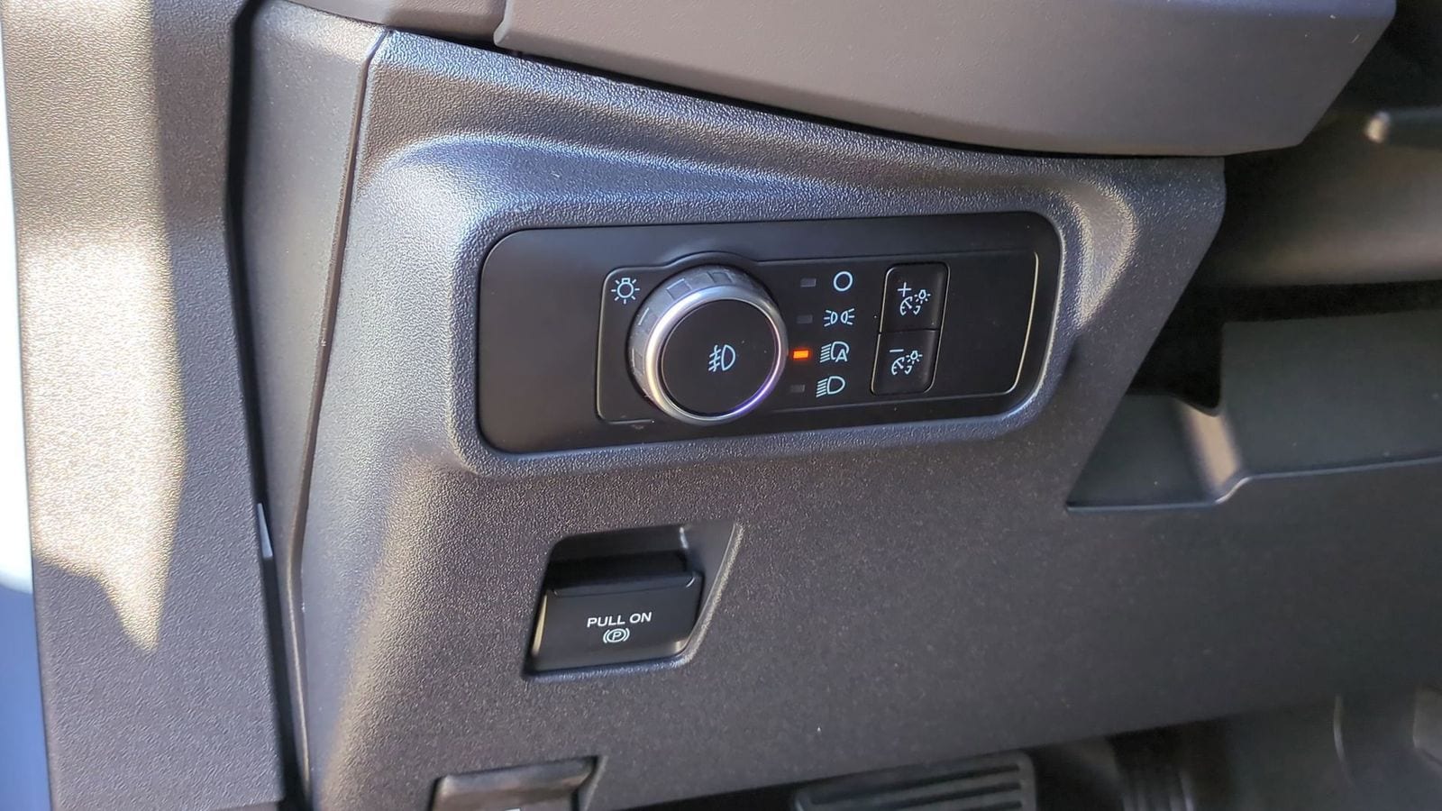 Thumbnail: 2025 Ford Bronco - 15