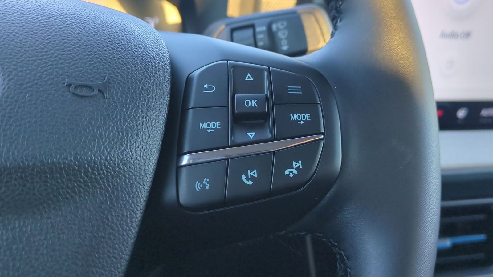 Thumbnail: 2025 Ford Maverick - 22