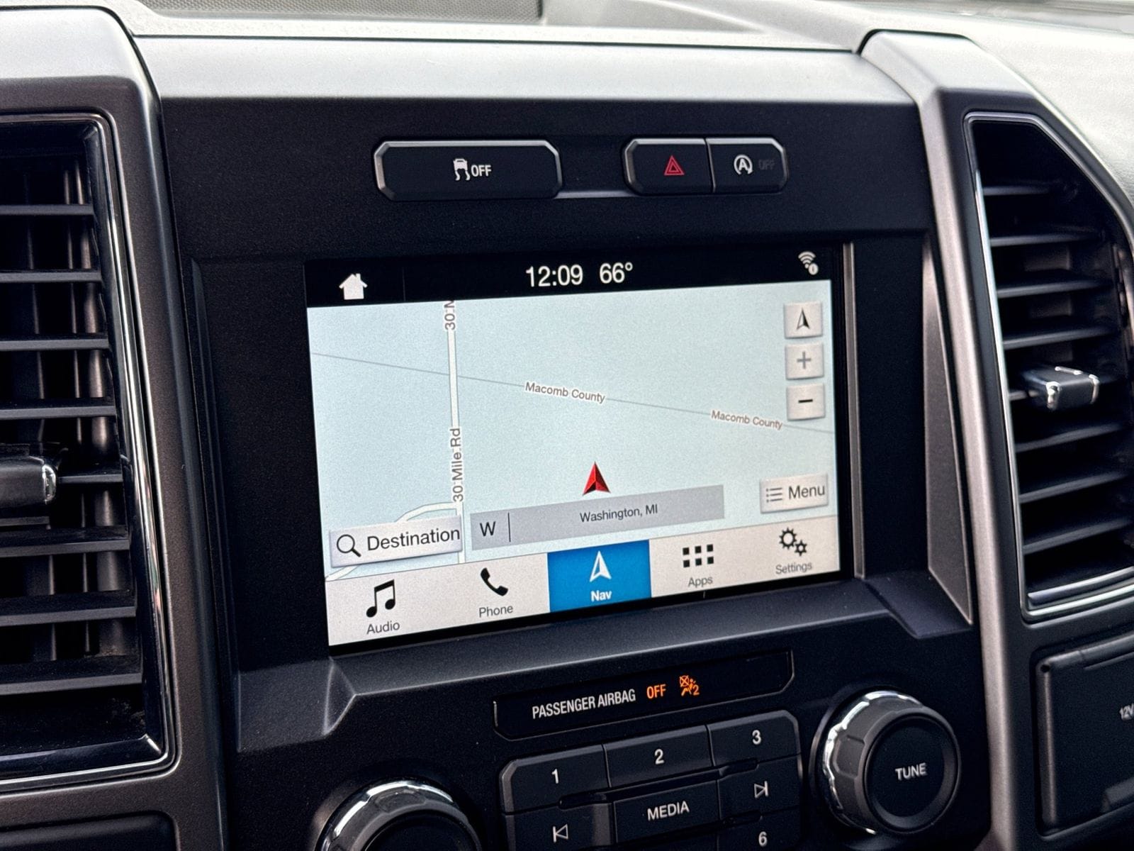 Thumbnail: 2018 Ford F-150 - 29