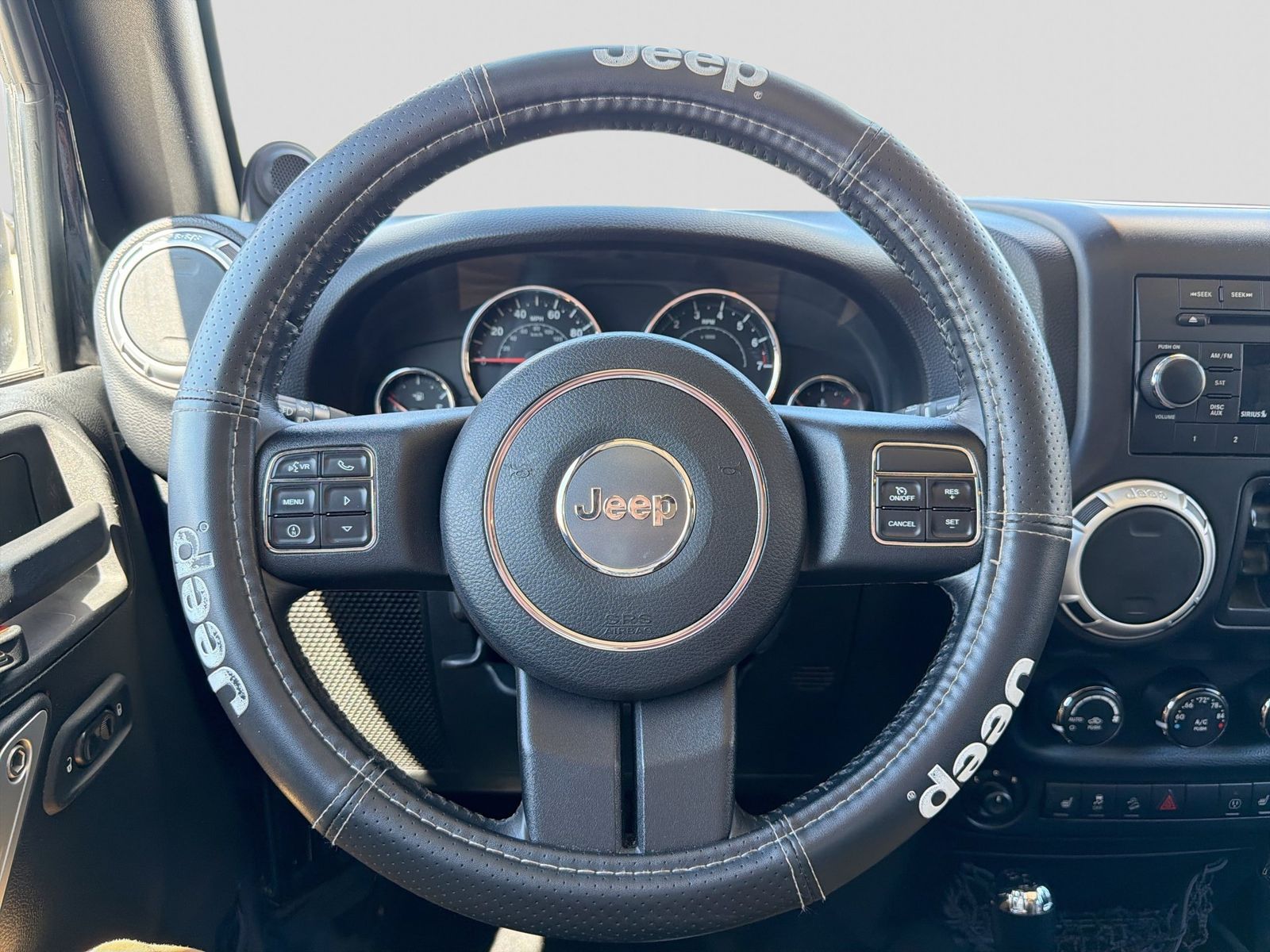 Thumbnail: 2013 Jeep Wrangler - 22