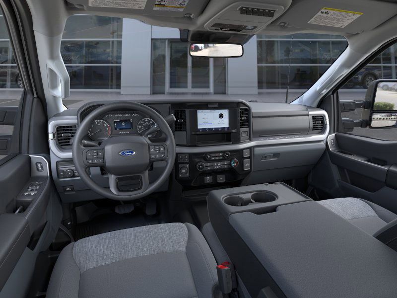 2025 Ford F-350 XLT 10