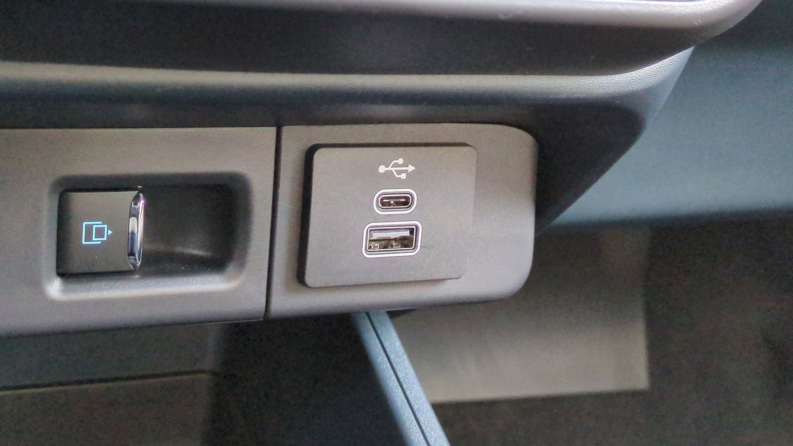 Thumbnail: 2025 Ford Maverick - 31