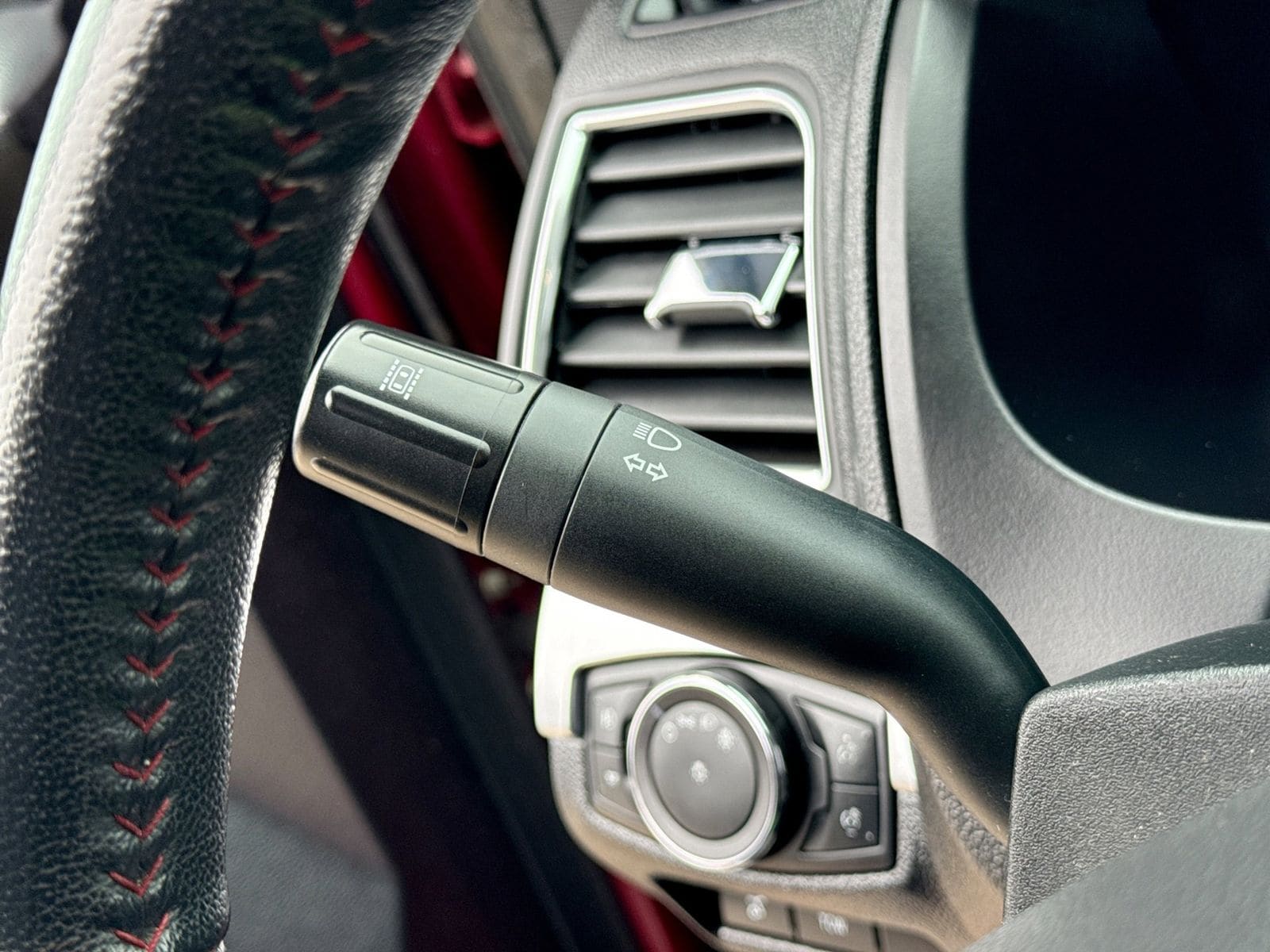 Thumbnail: 2018 Ford Explorer - 28