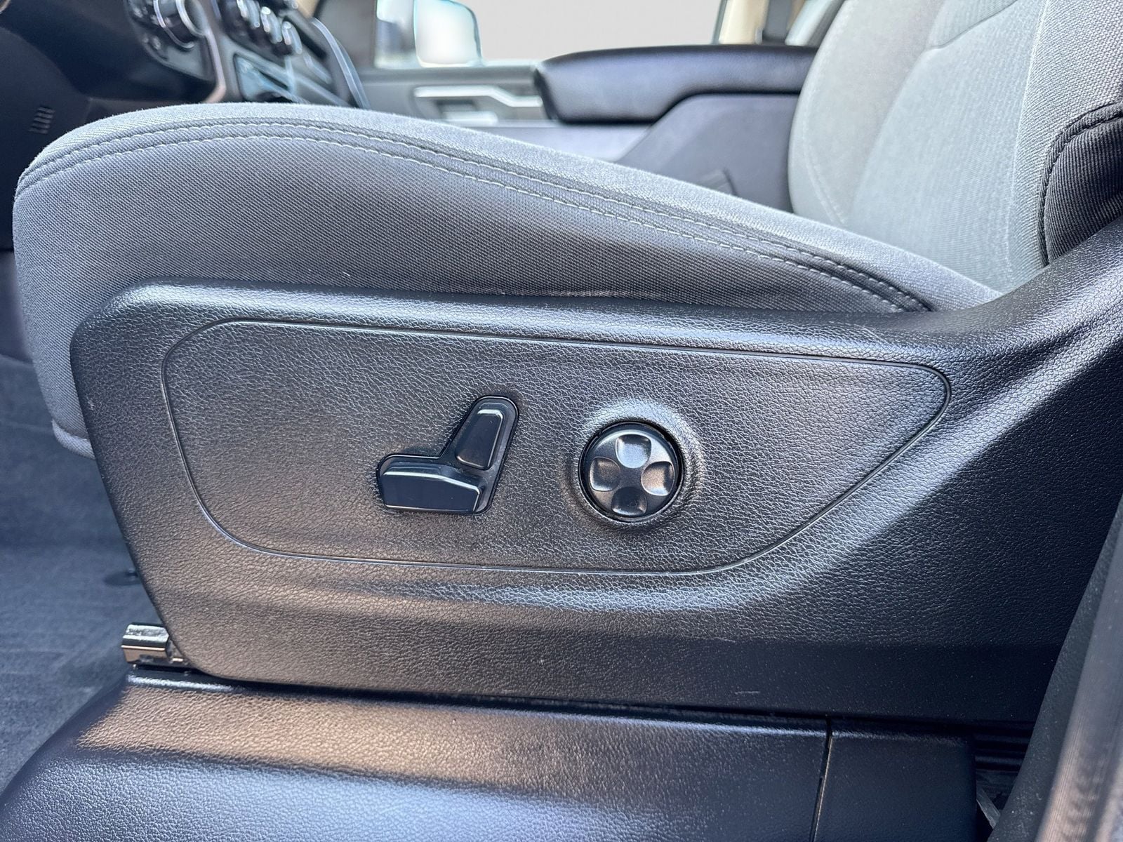 Thumbnail: 2020 RAM 1500 - 3