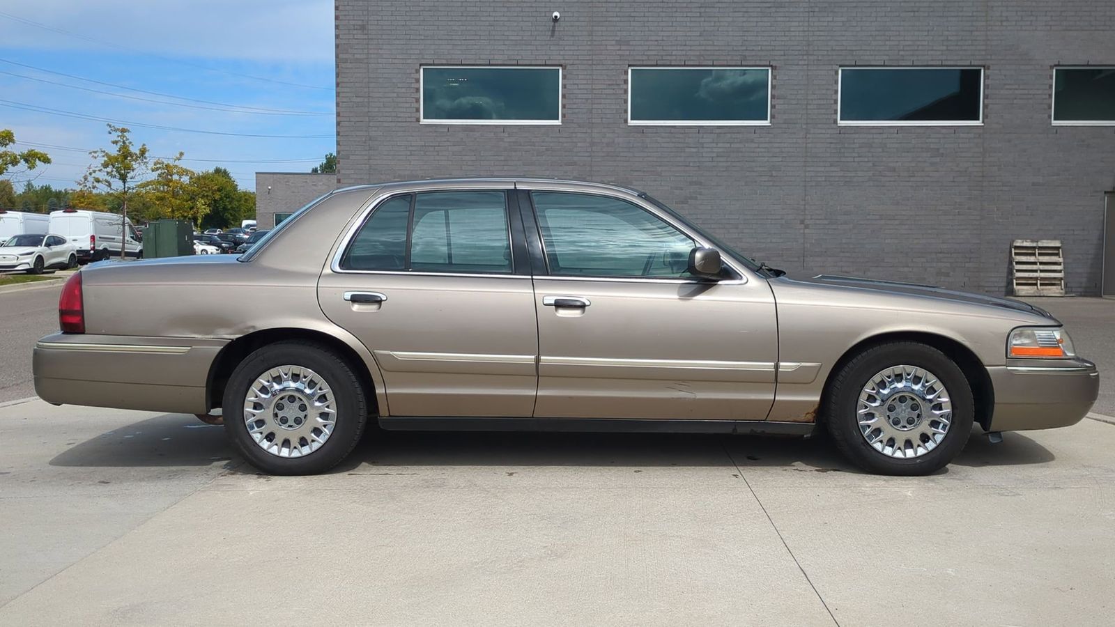 Thumbnail: 2003 Mercury Grand Marquis - 7