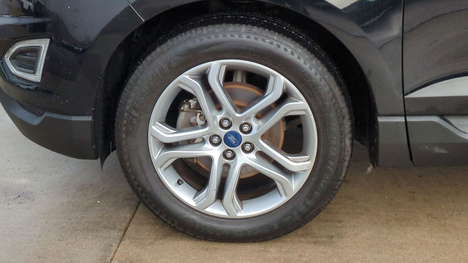 Thumbnail: 2018 Ford Edge - 14