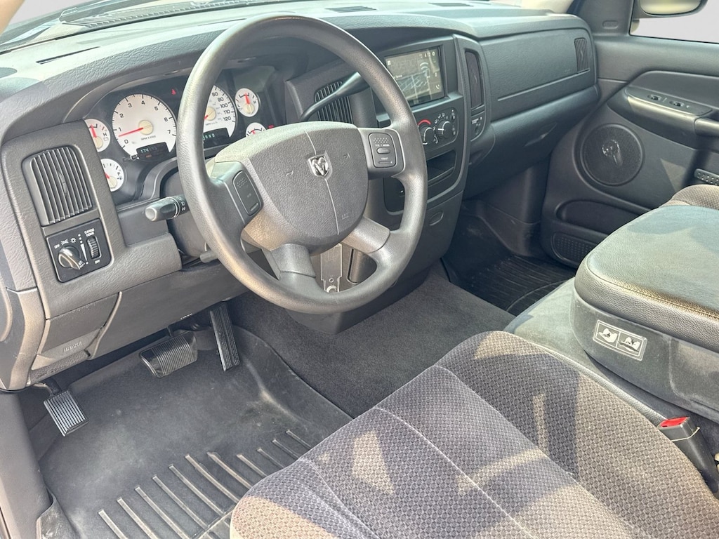 Used 2004 Dodge Ram 1500 SLT Truck