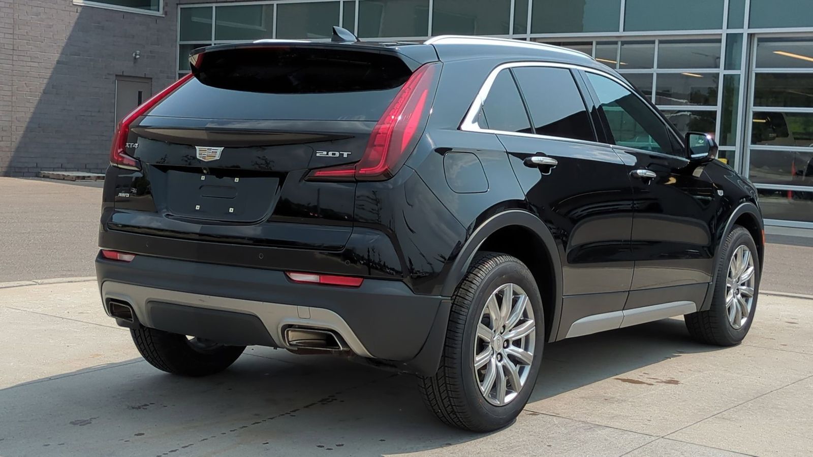 Thumbnail: 2019 Cadillac XT4 - 6