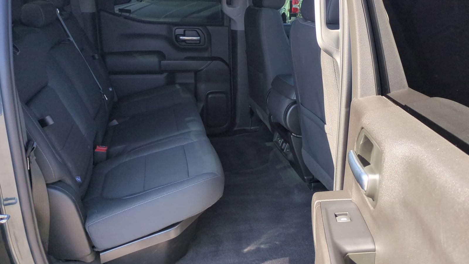 Thumbnail: 2020 Chevrolet Silverado 1500 - 23