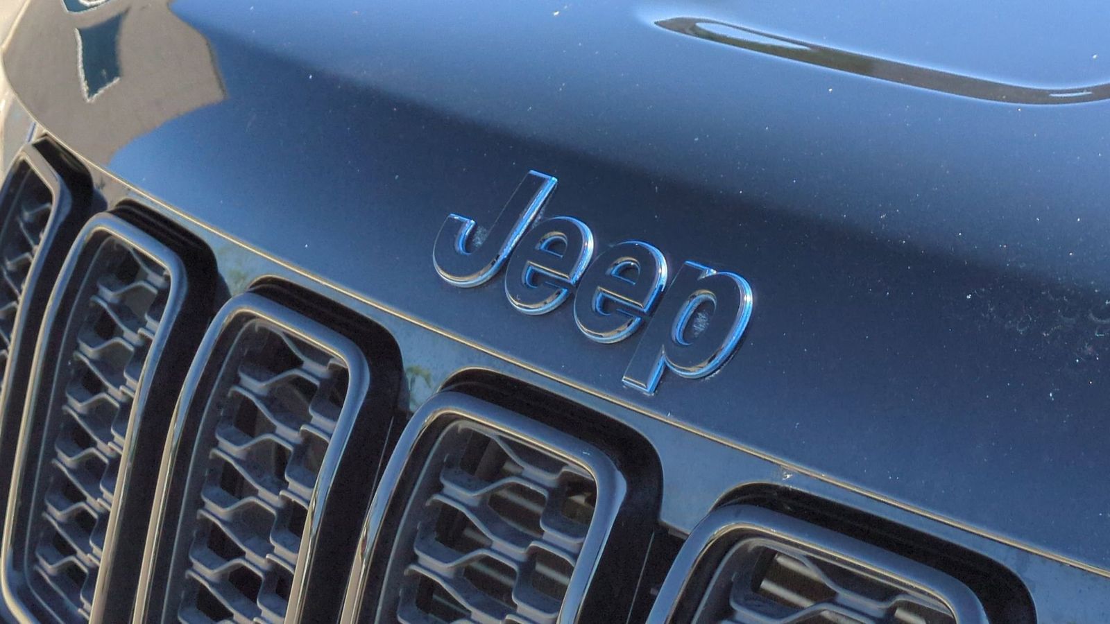 Thumbnail: 2020 Jeep Grand Cherokee - 8