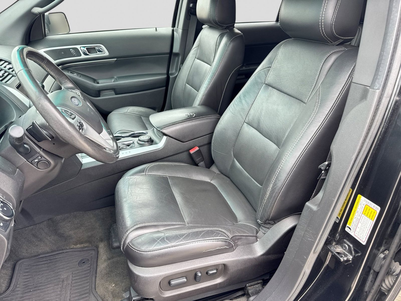Thumbnail: 2015 Ford Explorer - 19