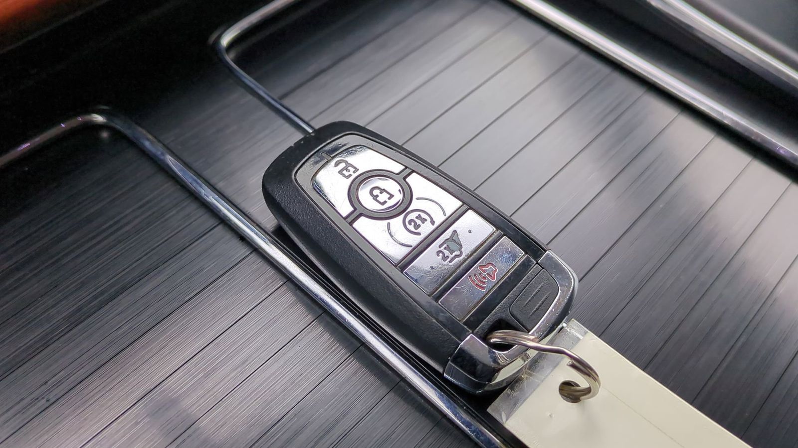 Thumbnail: 2020 Lincoln Aviator - 41