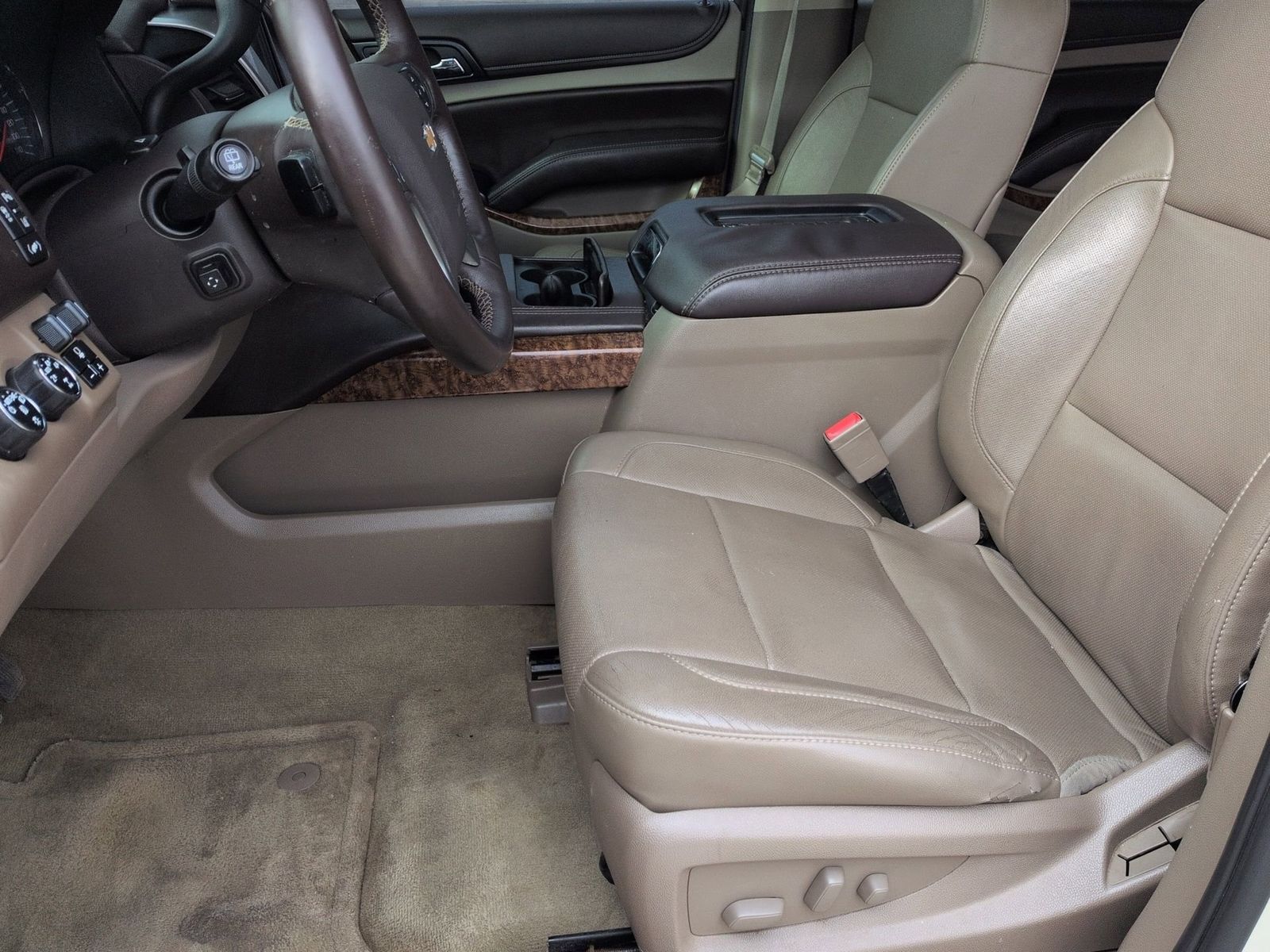 Thumbnail: 2015 Chevrolet Suburban - 19