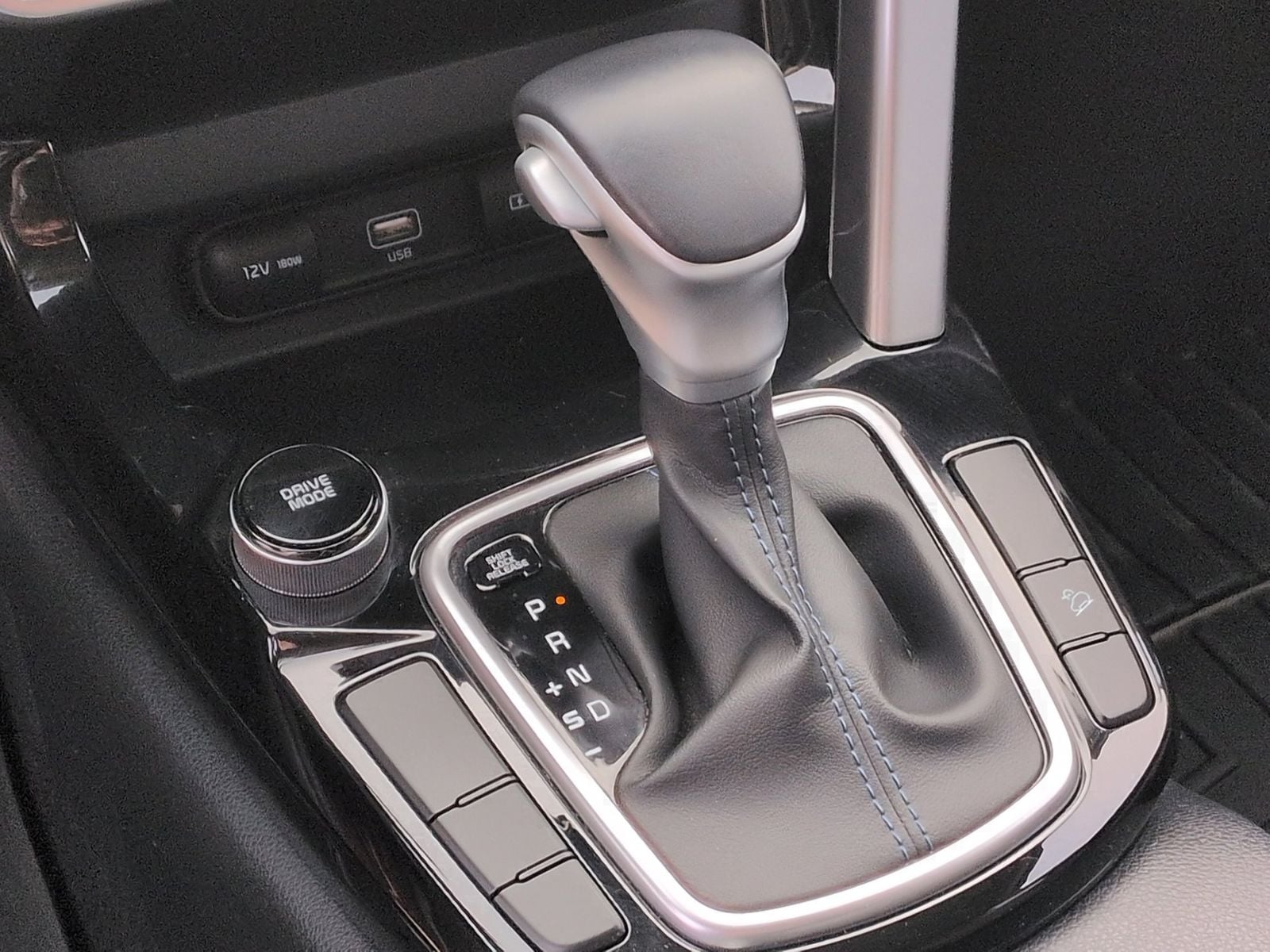 Thumbnail: 2023 Kia Seltos - 34