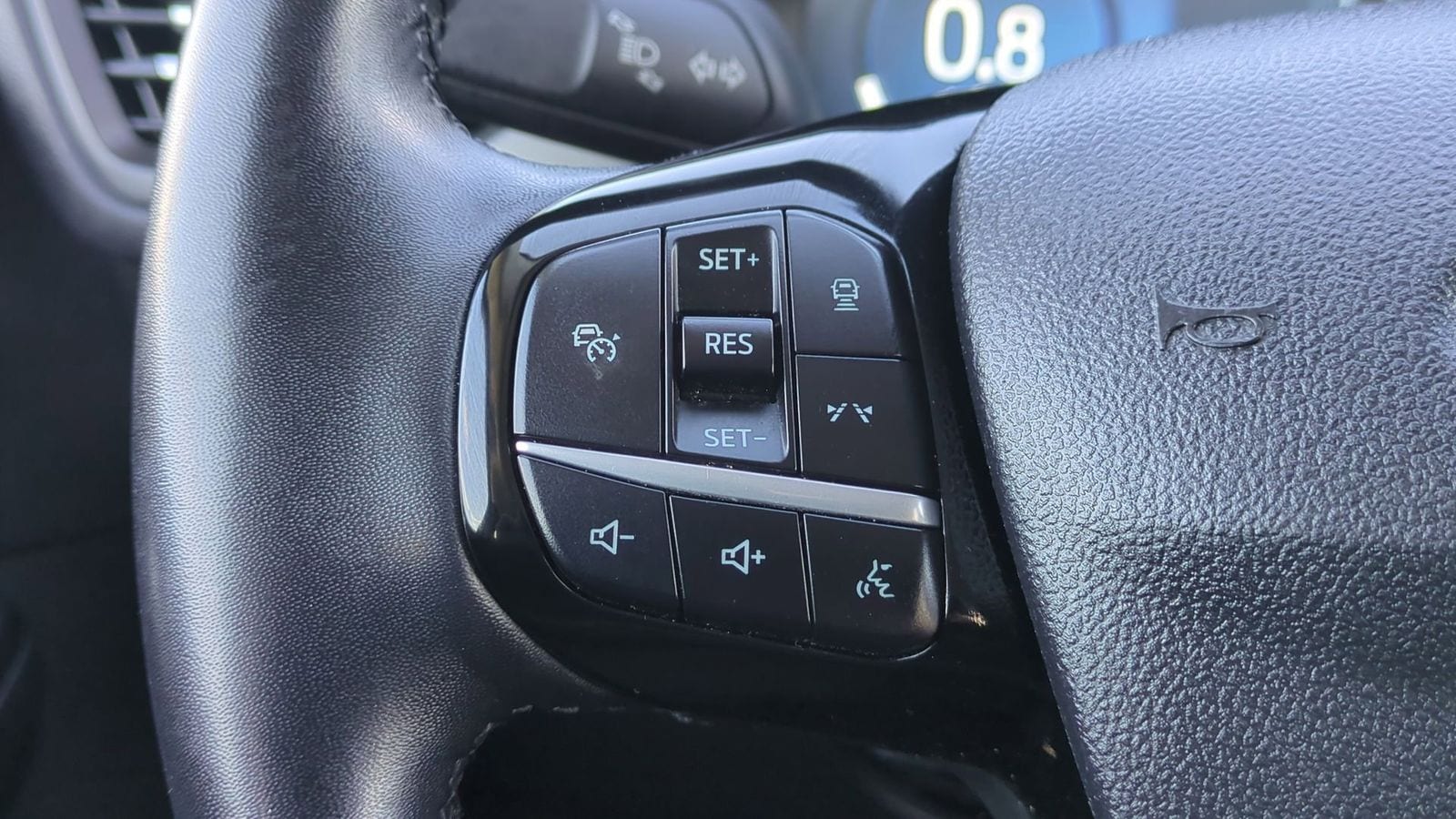 Thumbnail: 2023 Ford Escape - 22