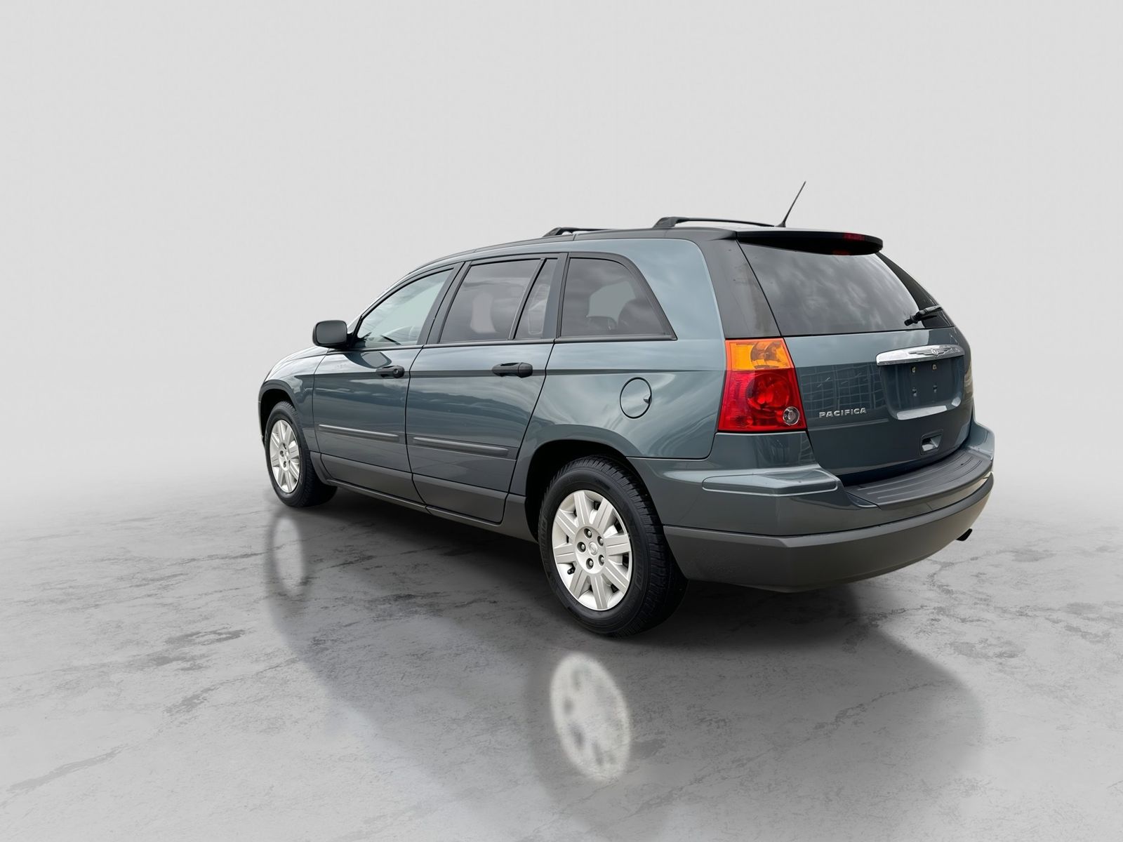 Thumbnail: 2007 Chrysler Pacifica - 4