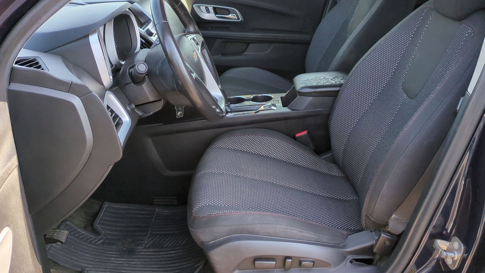 Thumbnail: 2017 Chevrolet Equinox - 14