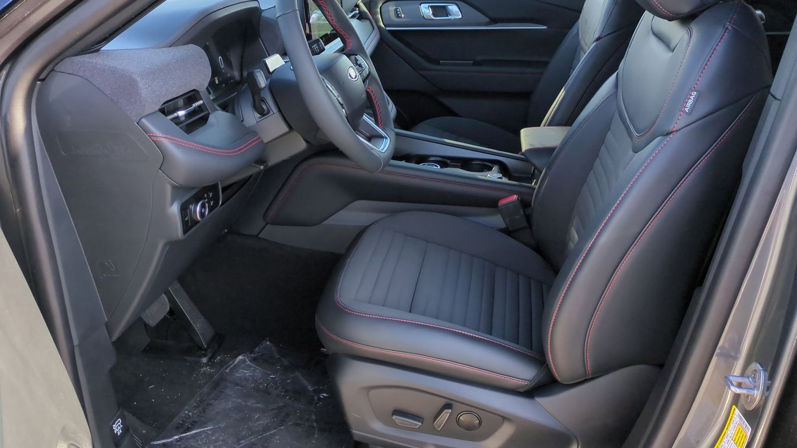 Thumbnail: 2025 Ford Explorer - 13