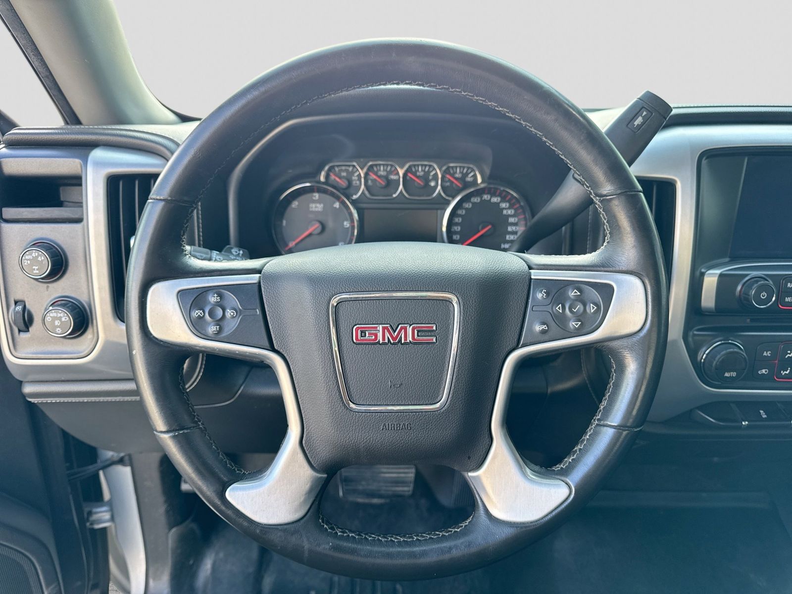 Thumbnail: 2015 GMC Sierra 1500 - 23