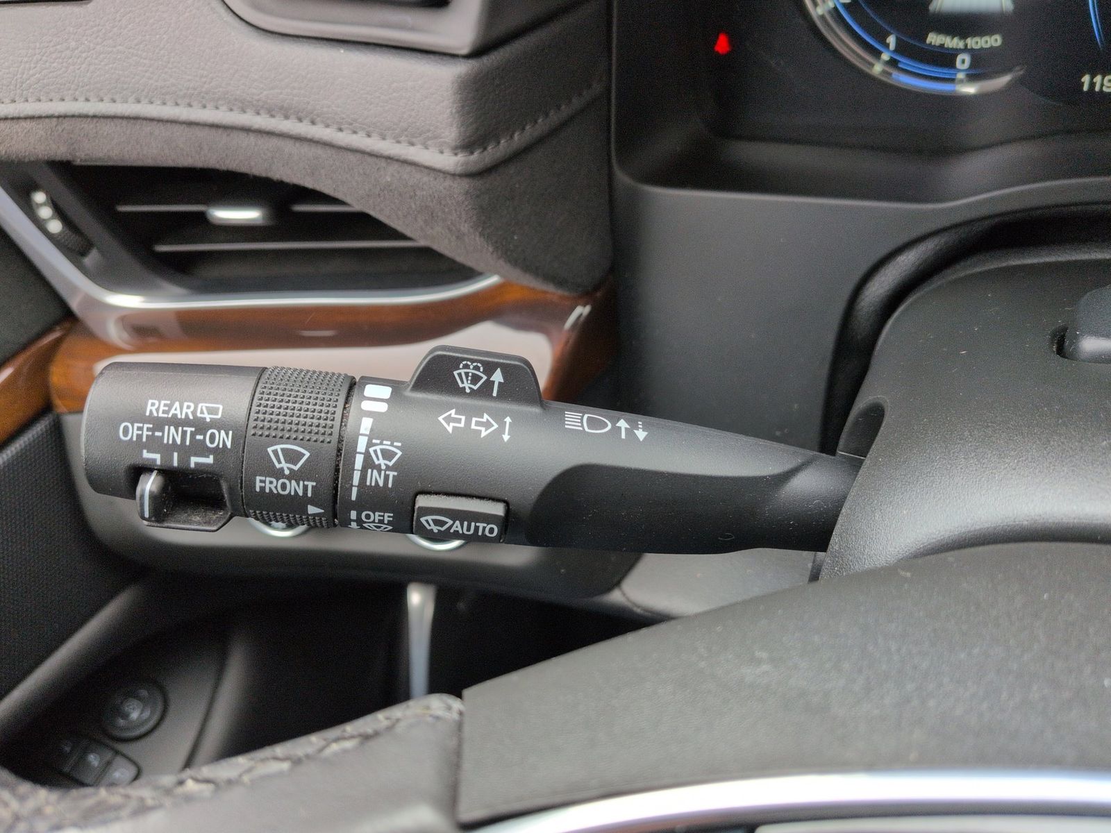 Thumbnail: 2020 Cadillac Escalade - 34