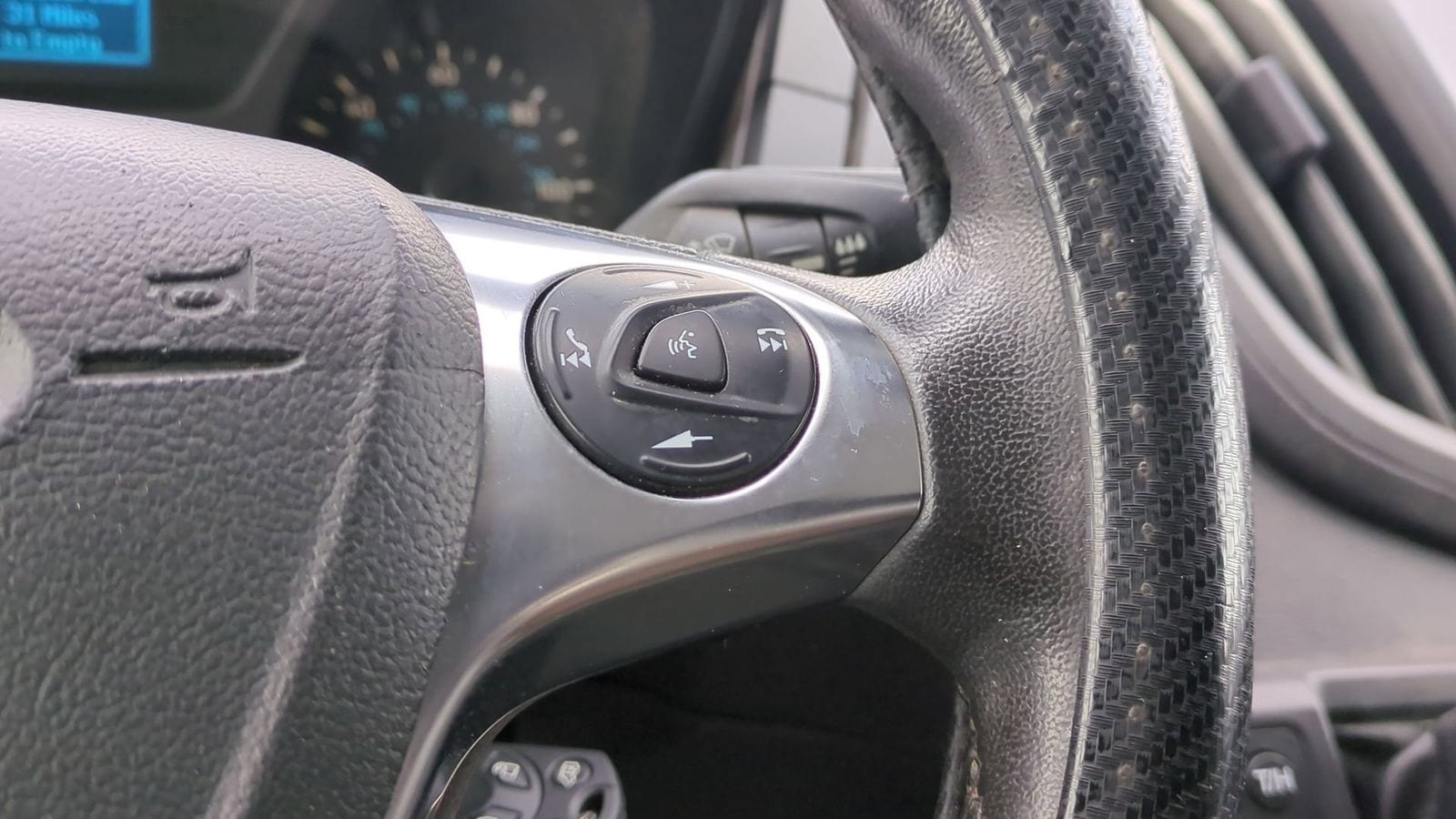 Thumbnail: 2017 Ford Transit Series - 24