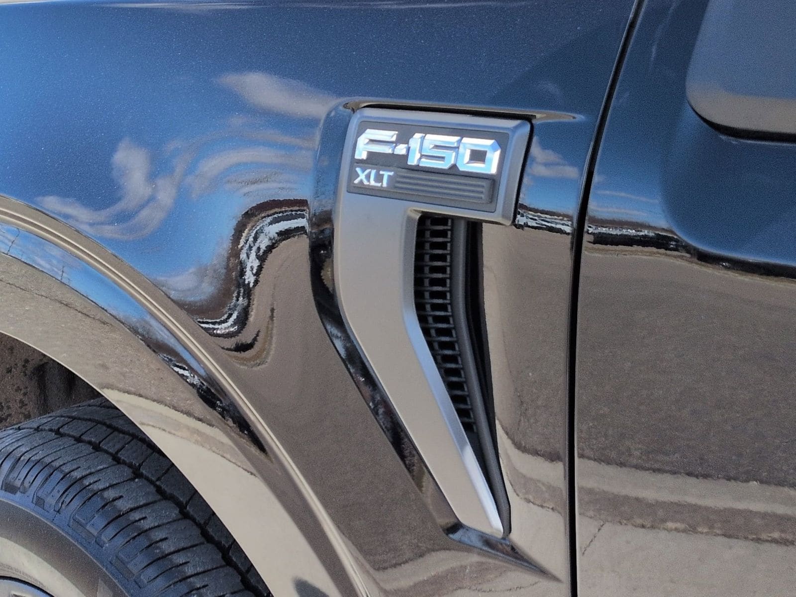 Thumbnail: 2023 Ford F-150 - 15