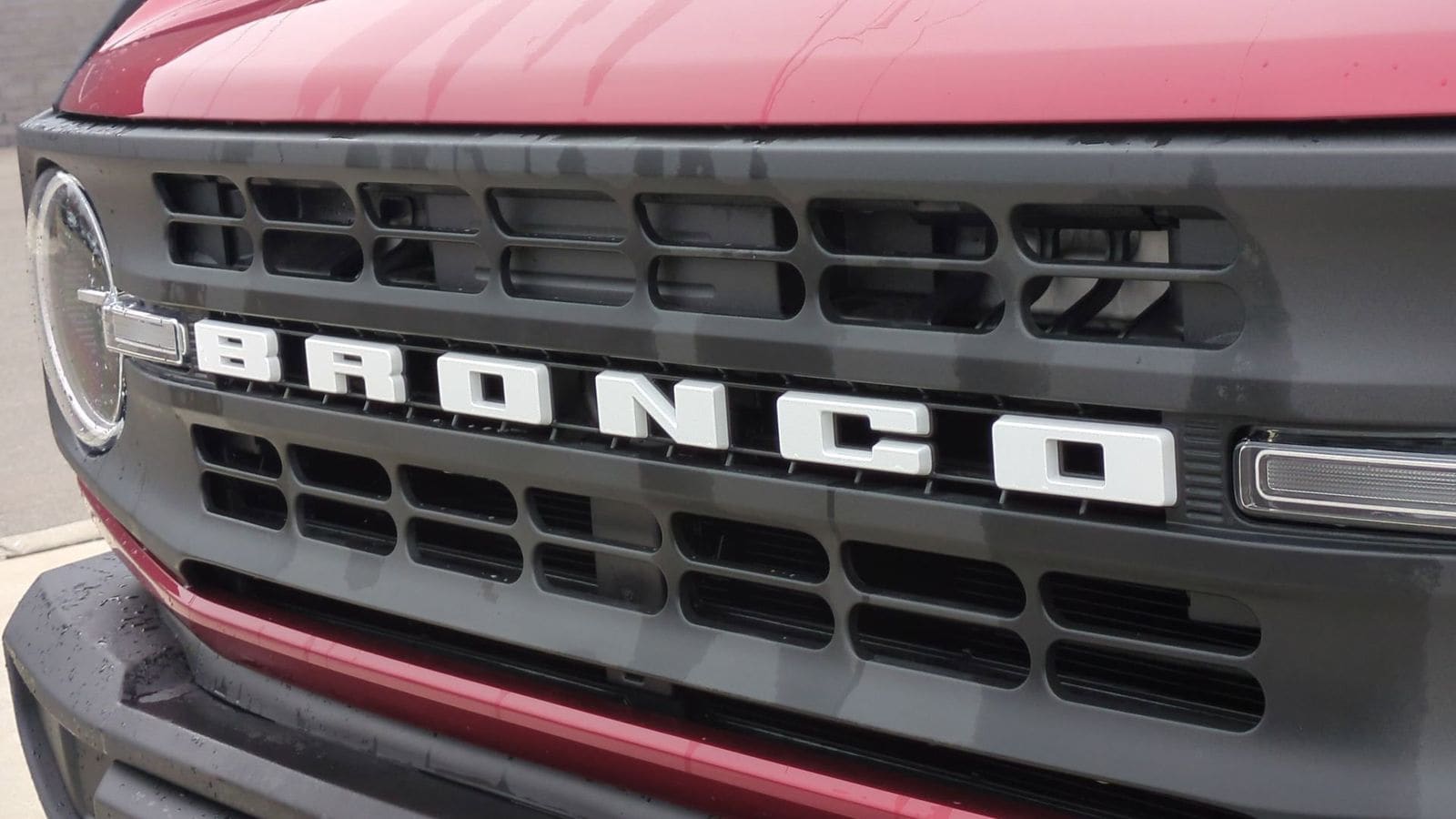 Thumbnail: 2025 Ford Bronco - 9