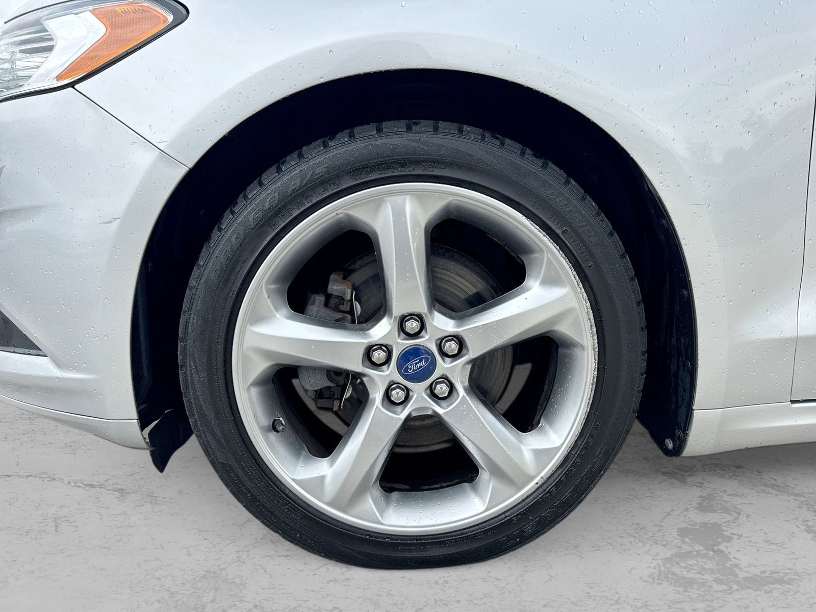 Thumbnail: 2013 Ford Fusion - 15