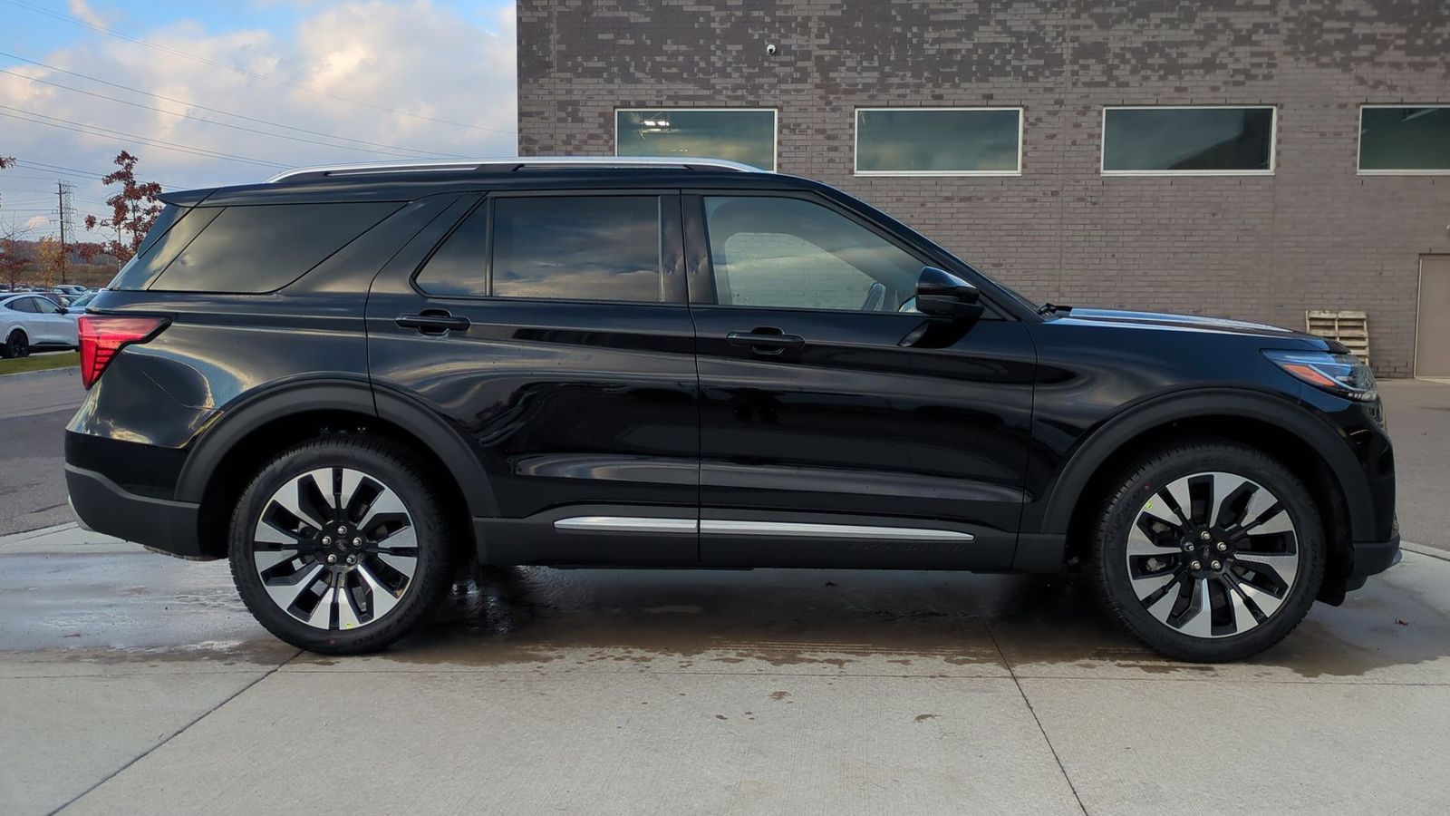 Thumbnail: 2026 Ford Explorer - 7