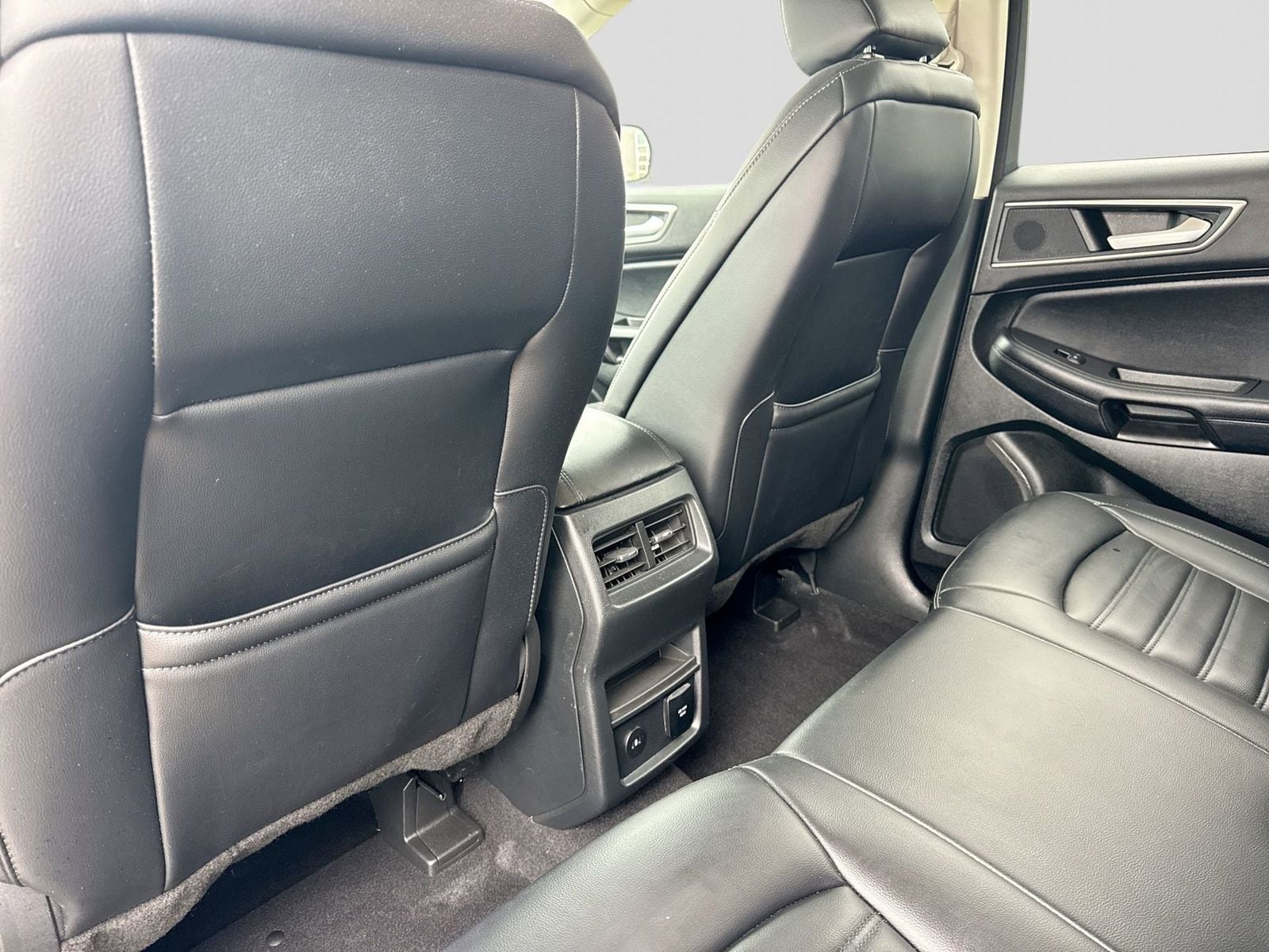 Thumbnail: 2023 Ford Edge - 20