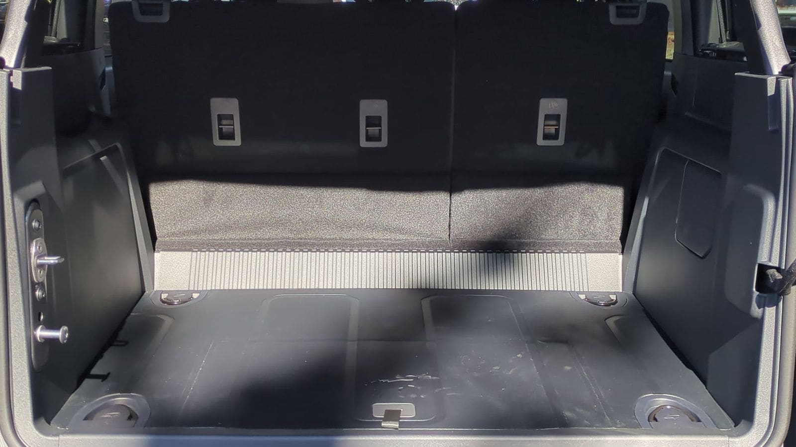 Thumbnail: 2025 Ford Bronco - 34