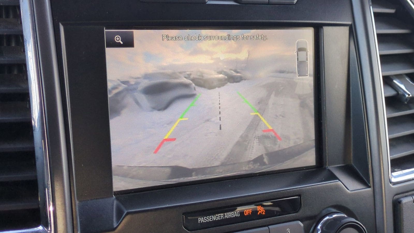 Thumbnail: 2015 Ford F-150 - 32