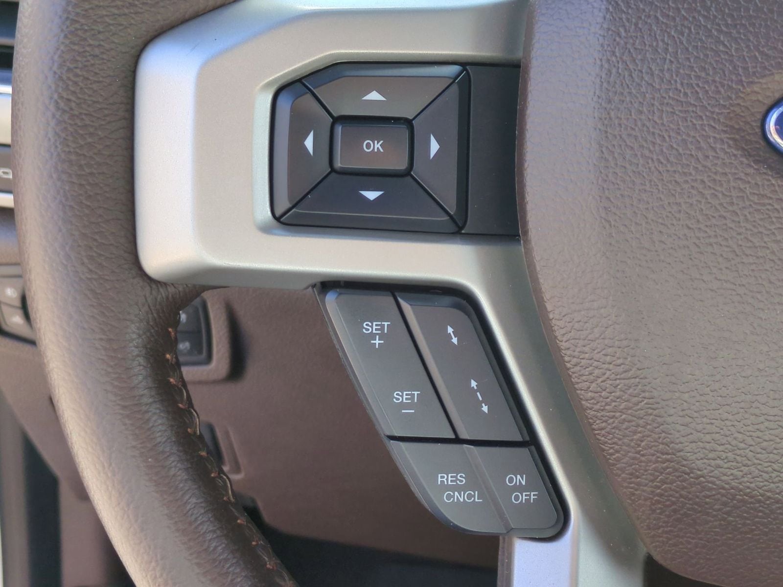 Thumbnail: 2022 Ford F-450 - 34