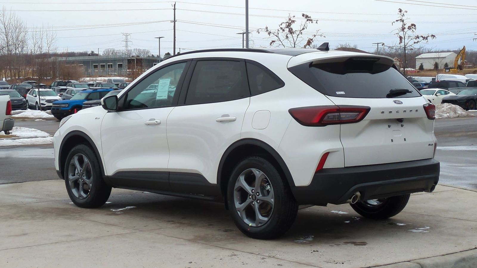 2025 Ford Escape Hybrid ST-Line Select photo 3