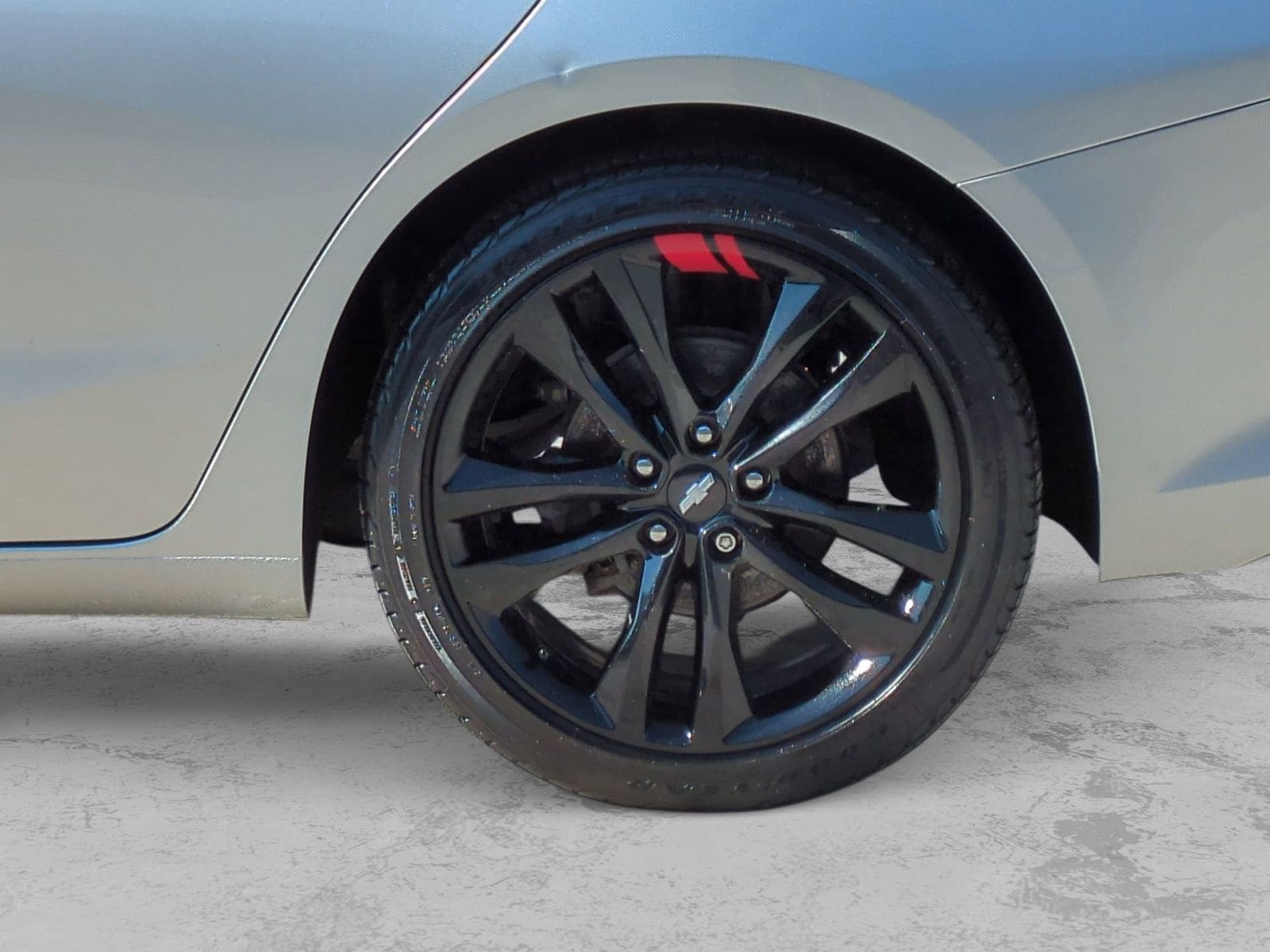 Thumbnail: 2018 Chevrolet Malibu - 17