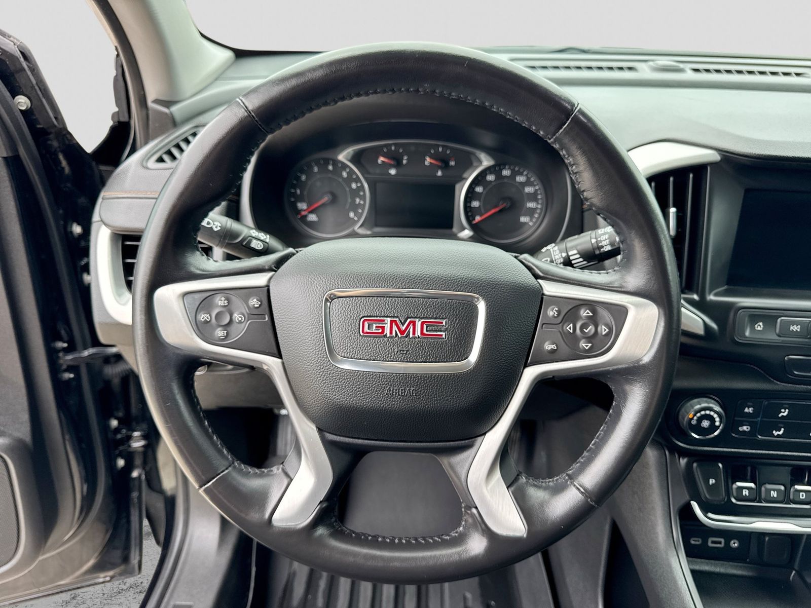 Thumbnail: 2020 GMC Terrain - 24