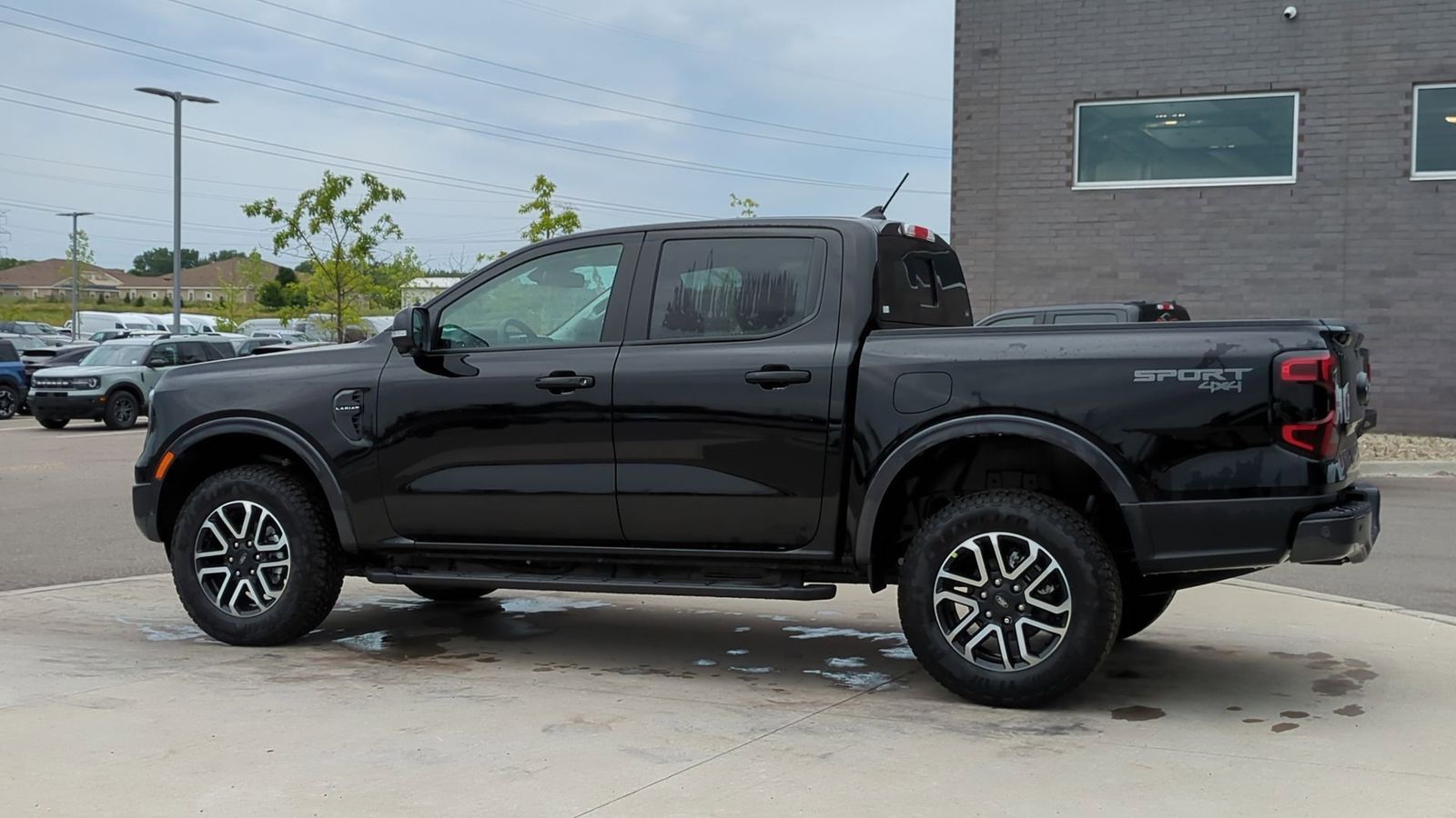 2024 Ford Ranger Lariat photo 3