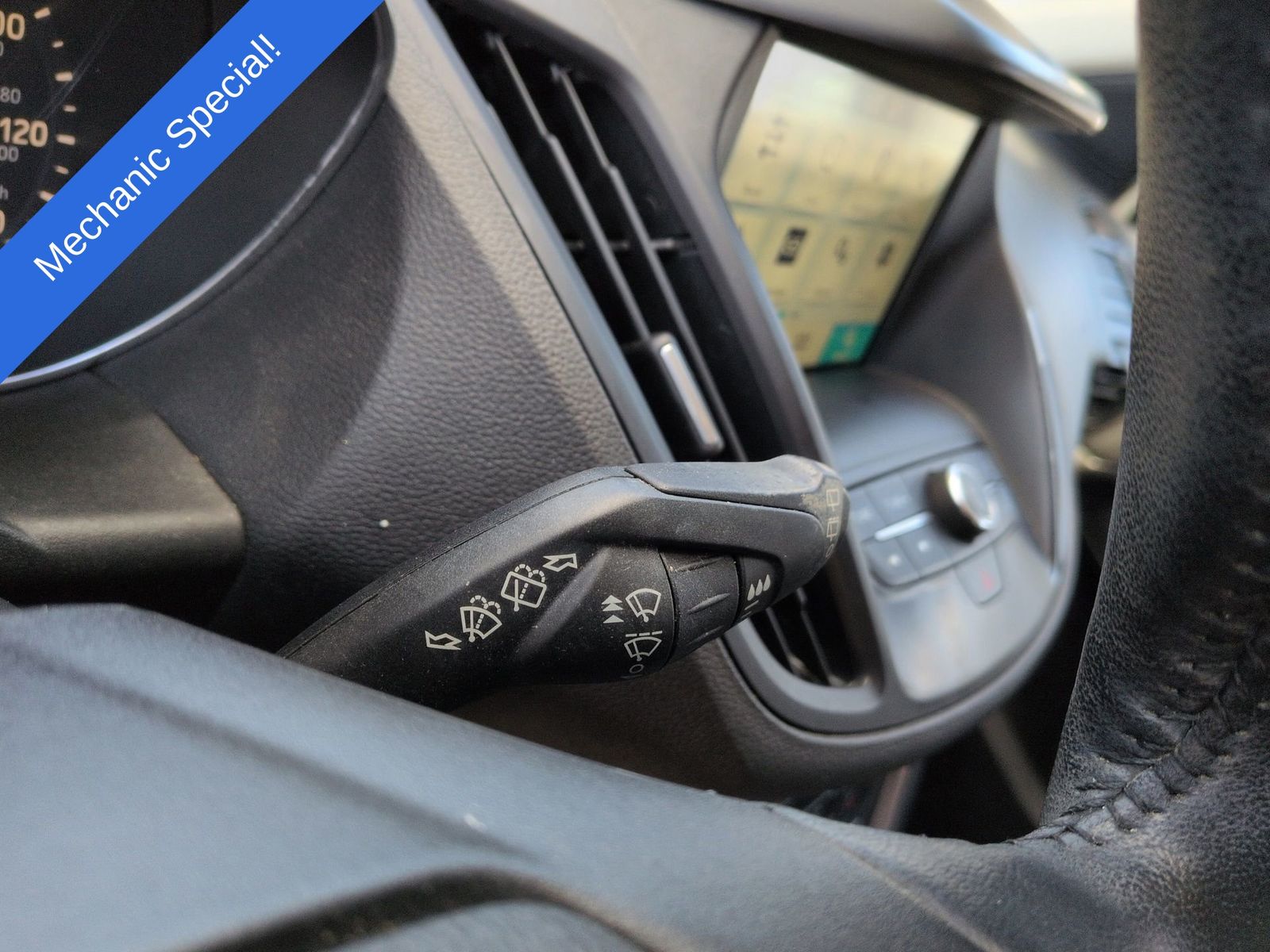 Thumbnail: 2019 Ford Escape - 25