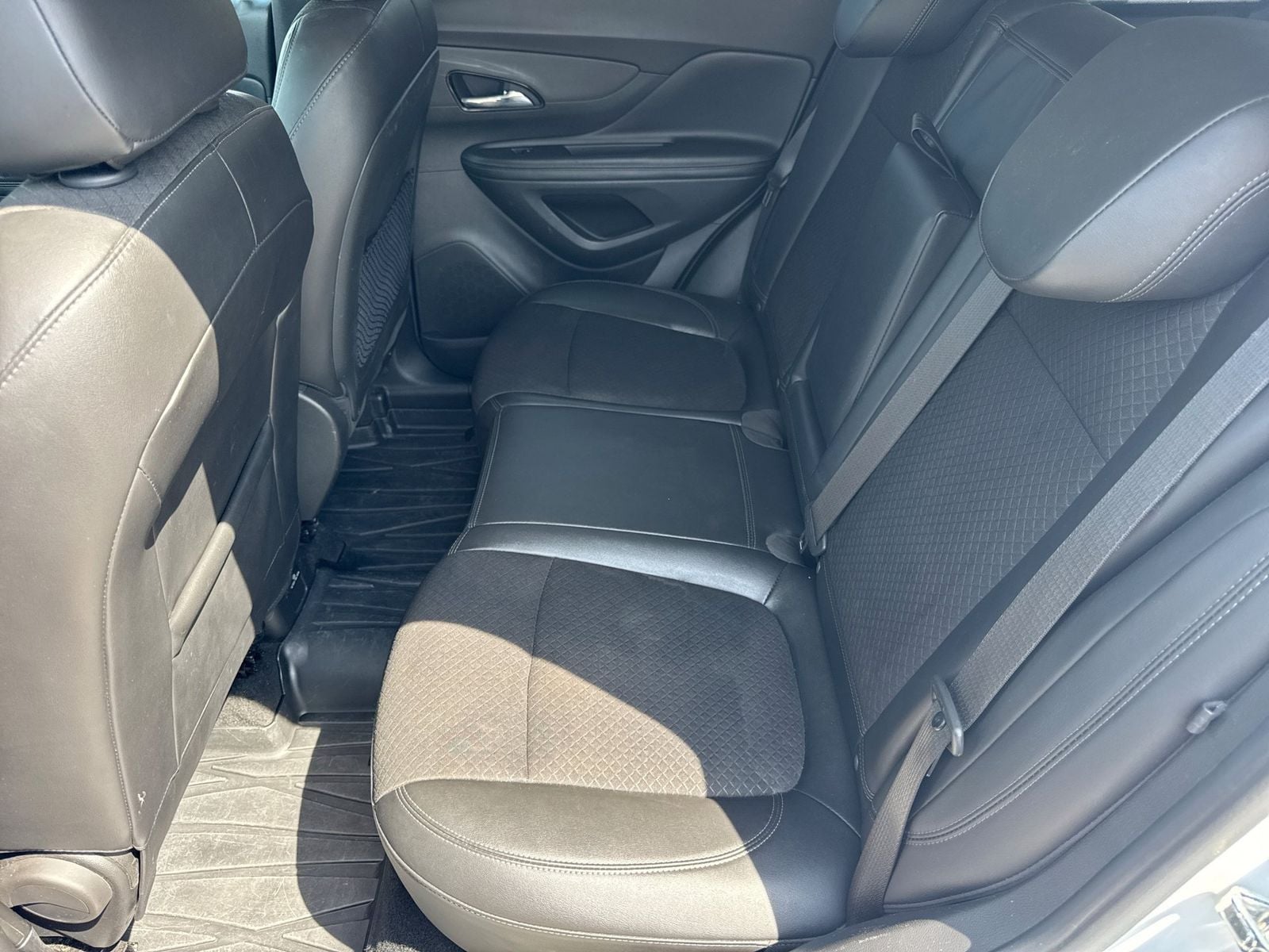 Thumbnail: 2019 Buick Encore - 21
